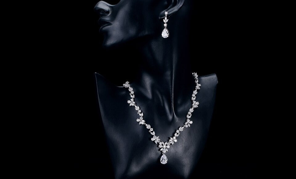 Dame Krystal Smykkesæt - - Dame Krystal Smykkesæt - €25 - {{ product_tags }