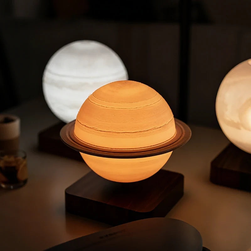 EtherealOrbit Svævende Lampe – Magnetisk Svævende Måne & Saturn Lys