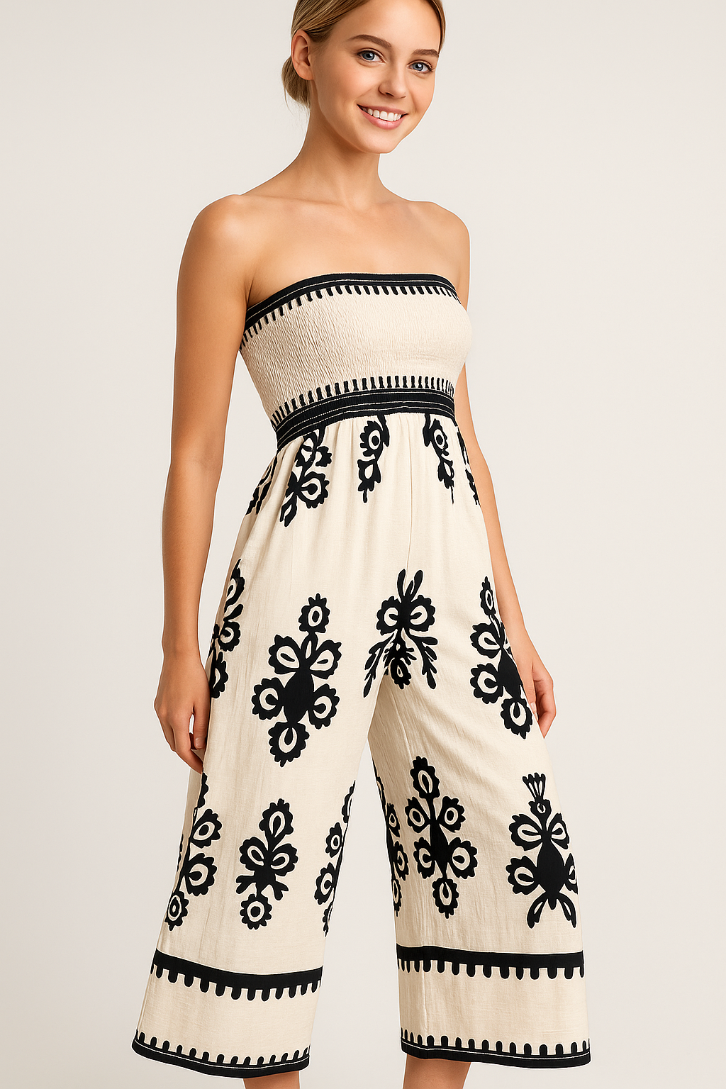 Lara | Sommertuta Med Broderet Detalje med Elastisk Bånd og Sidelommer - - Lara | Sommertuta Med Broderet Detalje med Elastisk Bånd og Sidelommer - €25 - {{ product_tags }