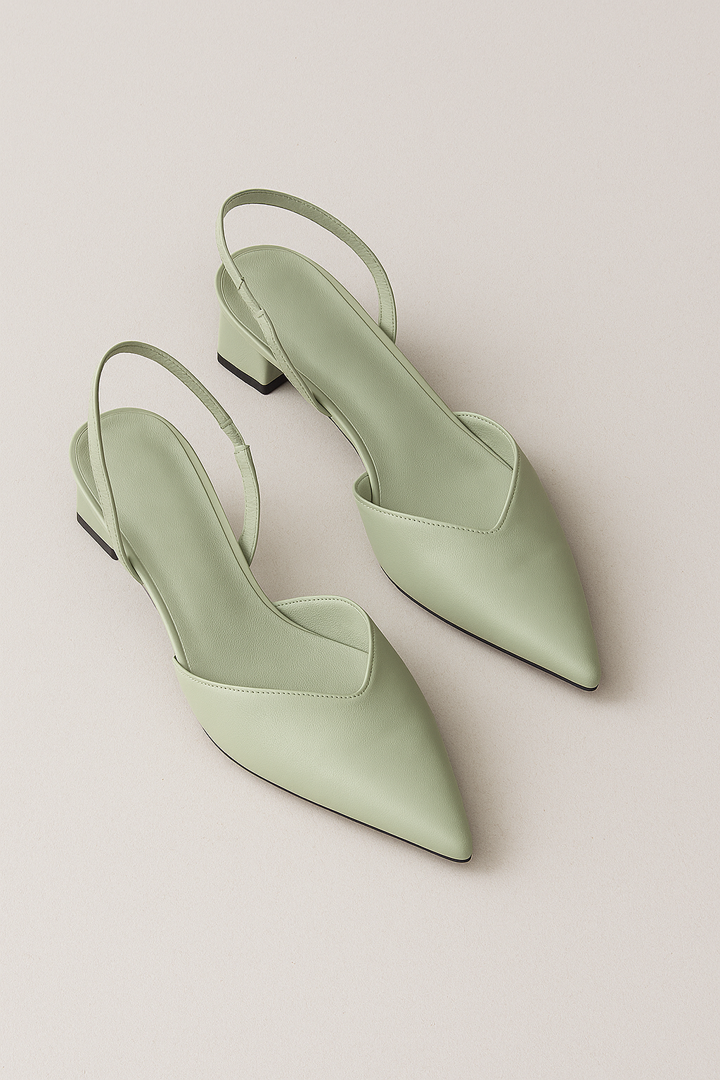Matilda | Elegant slingback-sko med spids front og moderne blokhæl - Grün - Matilda | Elegant slingback-sko med spids front og moderne blokhæl - €25 - {{ product_tags }