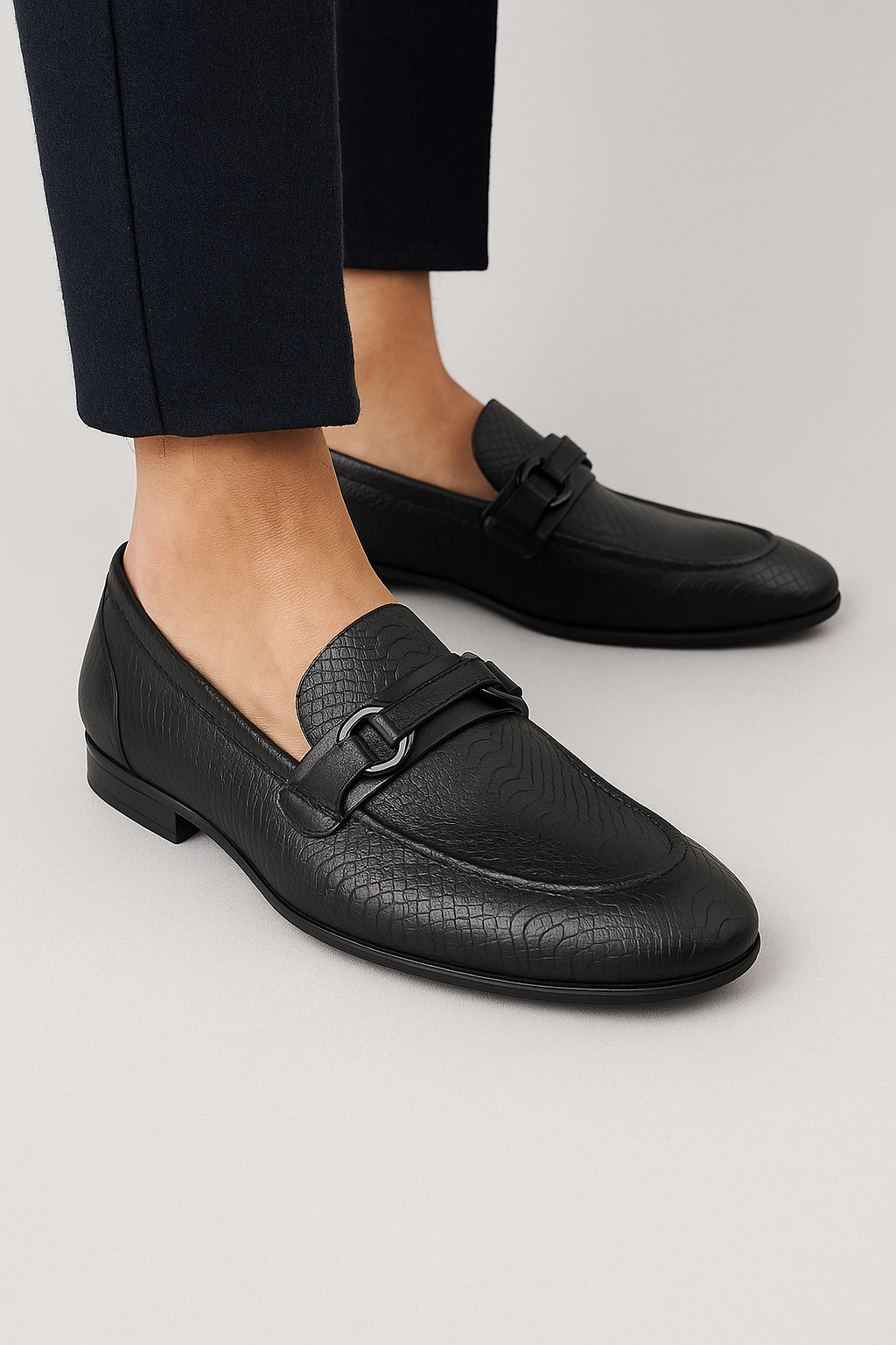 Carter | Elegant herre Loafer i læder med slangeskinnende mønster - - Carter | Elegant herre Loafer i læder med slangeskinnende mønster- €25 - {{ product_tags }