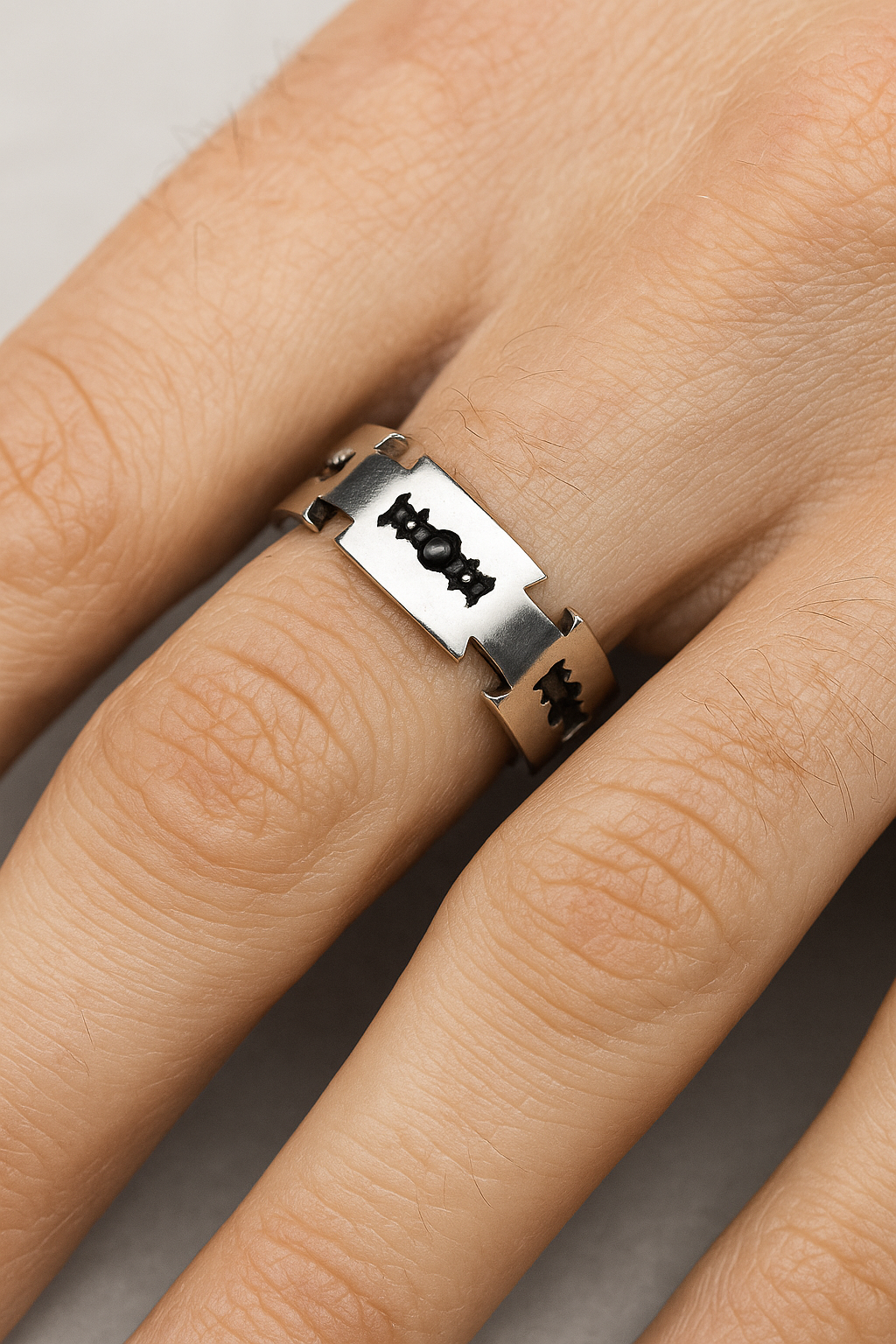 Razor Blade | Rustfrit stålring med knivdesign - - Razor Blade | Rustfrit stålring med knivdesign - €25 - {{ product_tags }