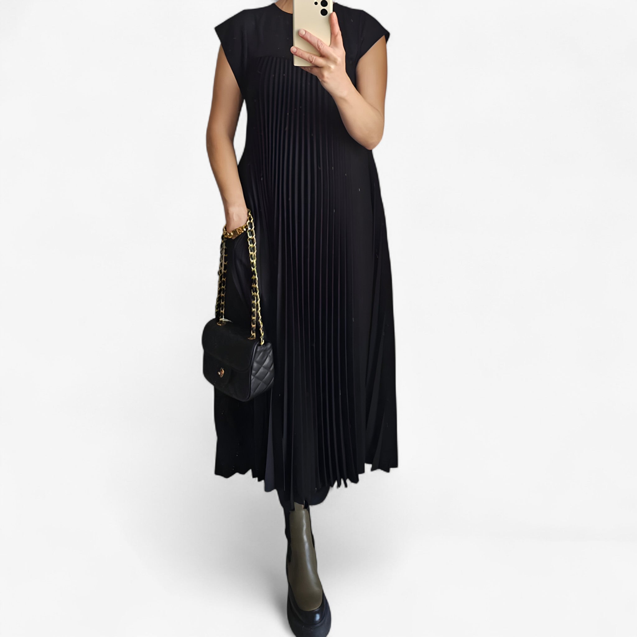 Aduana | Ærmeløst kjole med elegante folder - Sort - women's fashion - {{ product_tags }