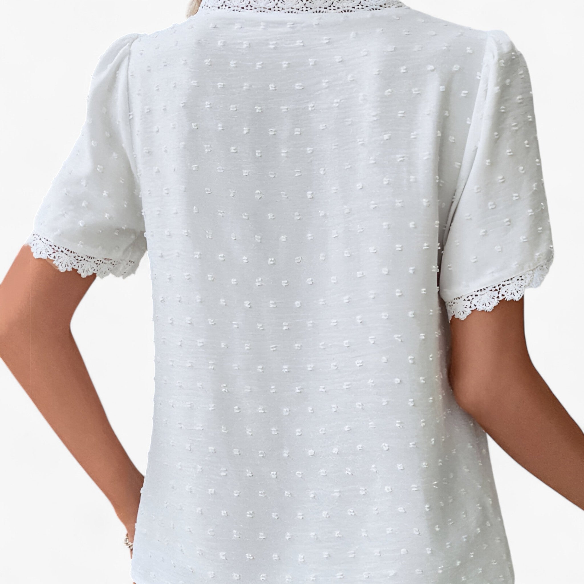 Sophie – Vintage Bluse i Bomuld med Blonde Detaljer og Pufærmer - - women's fashion - {{ product_tags }