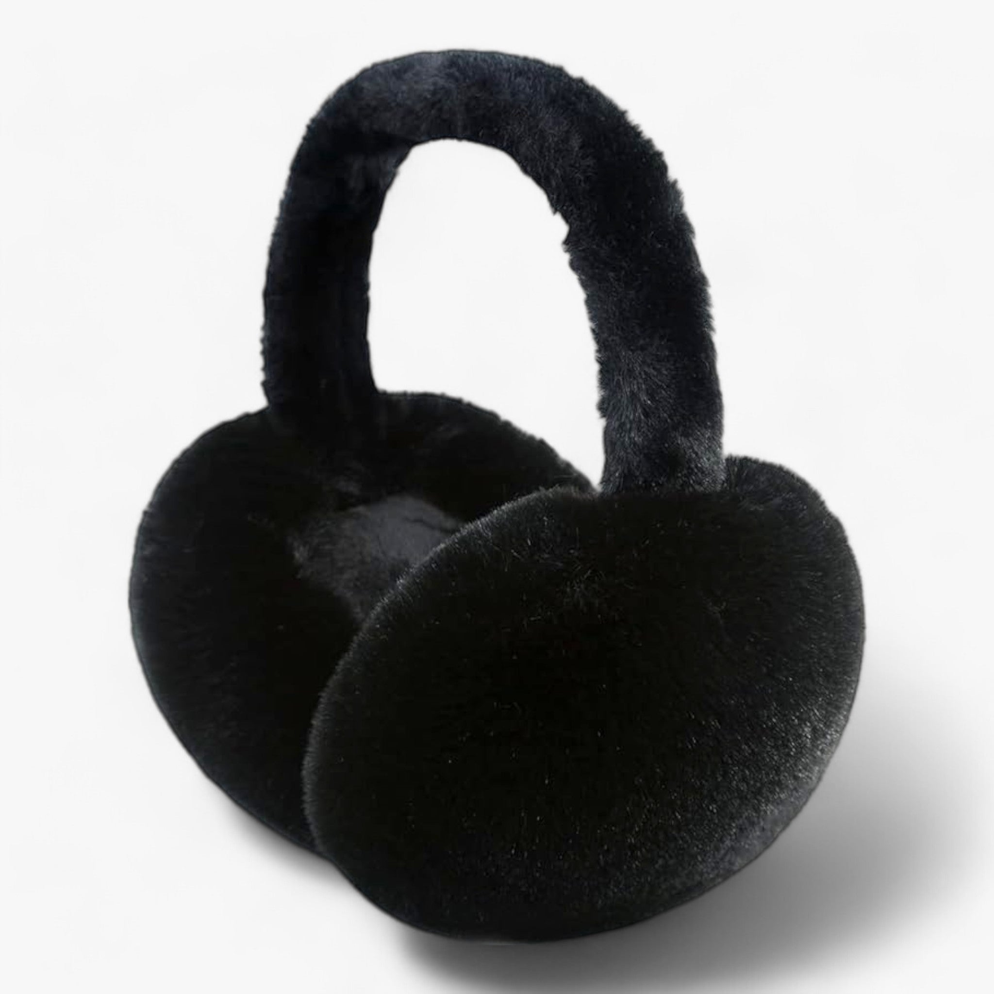 Mila | Bløde Plys Ørevarmere - Beskyttelse mod Kulde - Sort - Mila | Bløde Plys Ørevarmere - Beskyttelse mod Kulde- €25 - {{ product_tags }