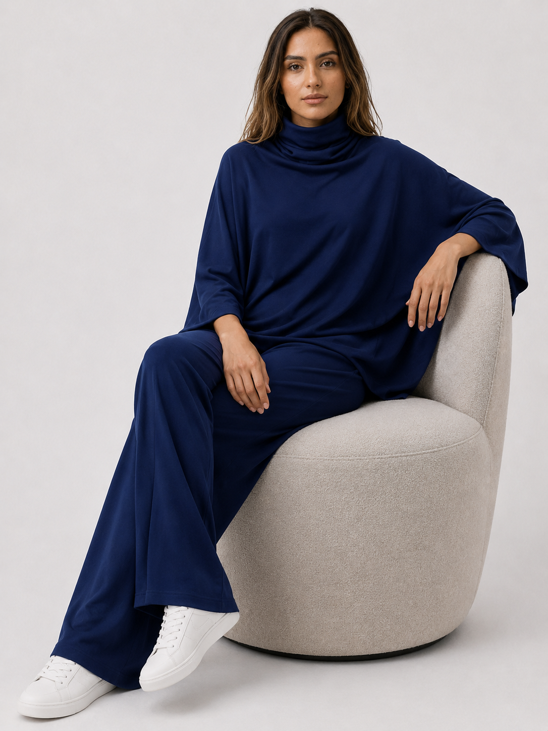 Diana | Alyris Kvinder's Two-Piece Poncho Sæt – Cowl Neck Top & Straight-Leg Bukser