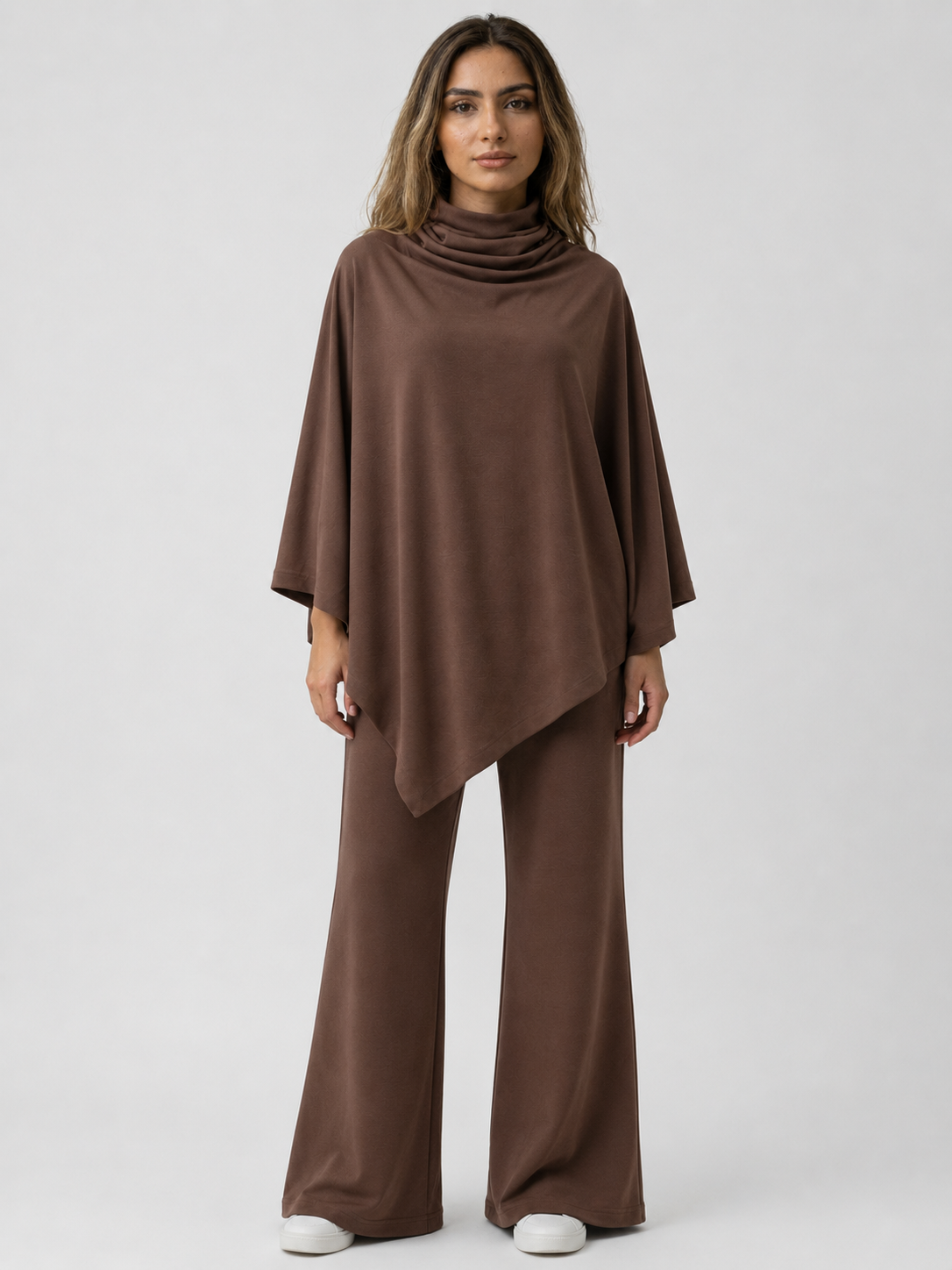 Diana | Alyris Kvinder's Two-Piece Poncho Sæt – Cowl Neck Top & Straight-Leg Bukser