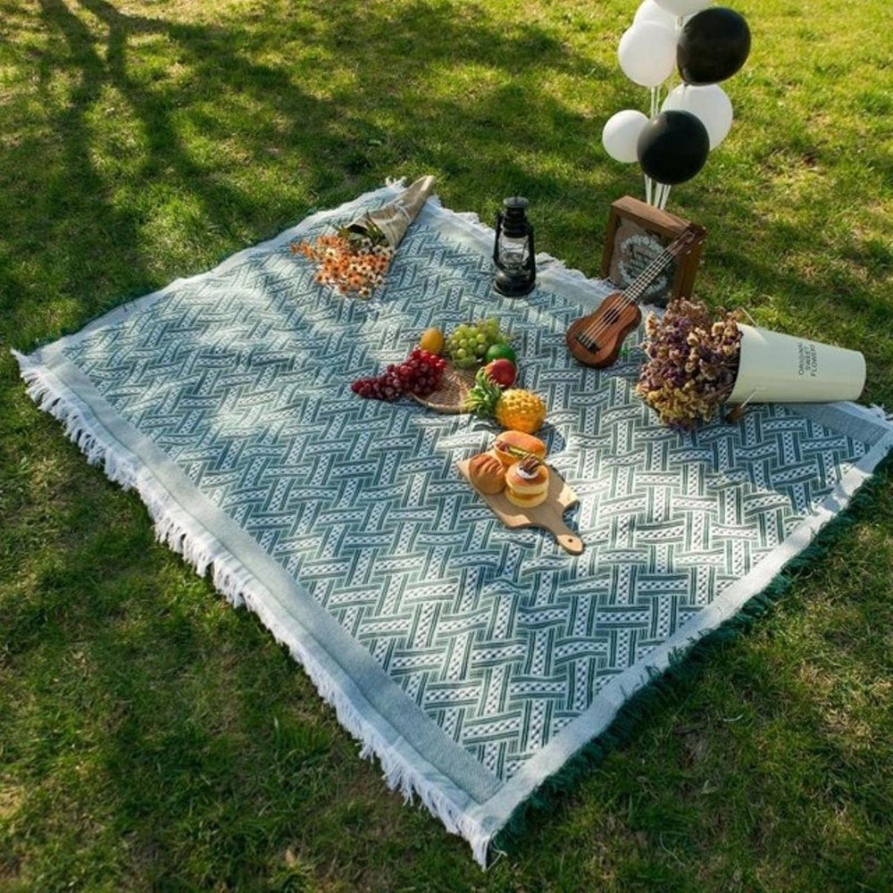 Boho Picnic Blanket | Et moderigtigt boheme-tæppe til dine udendørs aktiviteter - - Boho Picnic Blanket | Et moderigtigt boheme-tæppe til dine udendørs aktiviteter- €25 - {{ product_tags }