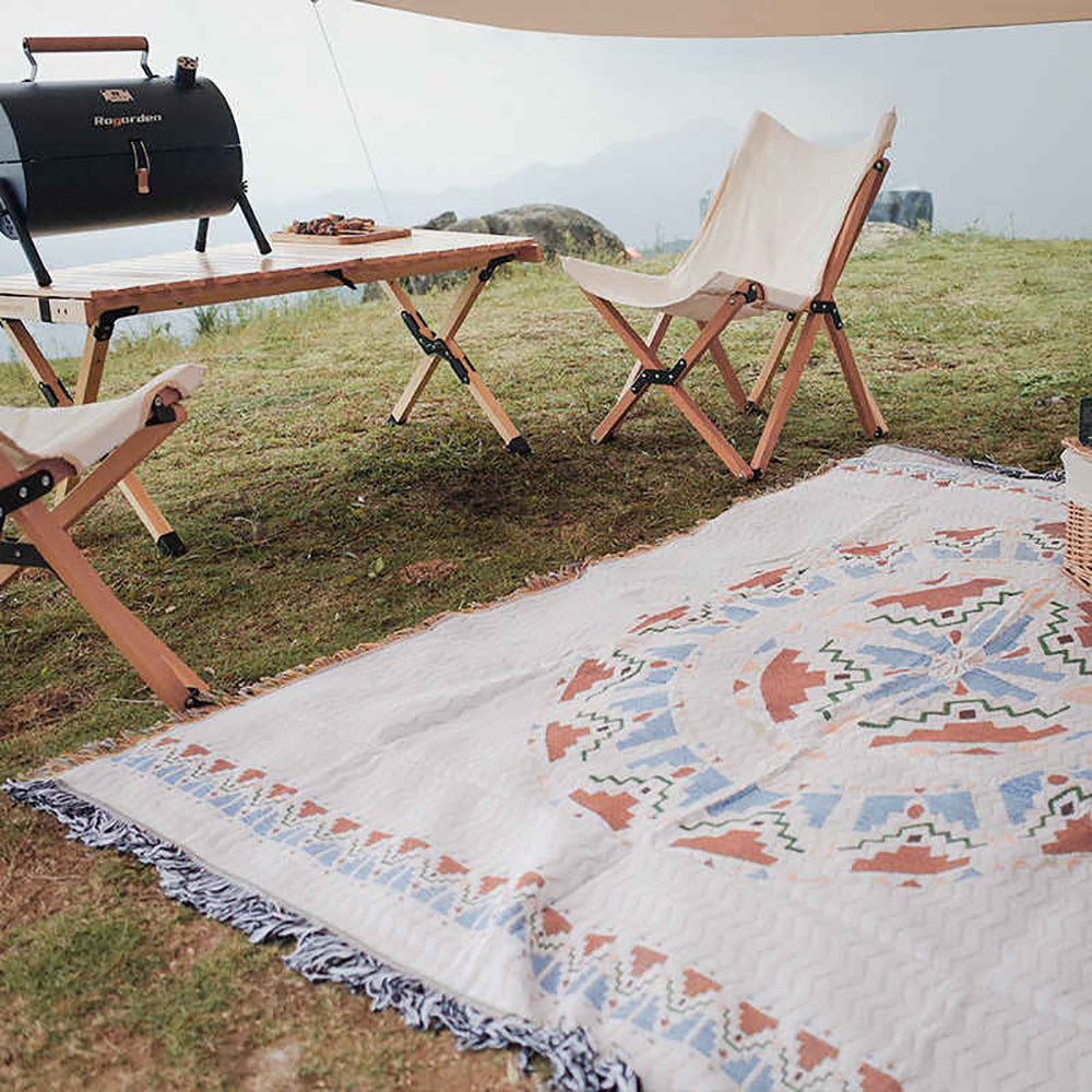 Boho Picnic Blanket | Et moderigtigt boheme-tæppe til dine udendørs aktiviteter - - Boho Picnic Blanket | Et moderigtigt boheme-tæppe til dine udendørs aktiviteter- €25 - {{ product_tags }
