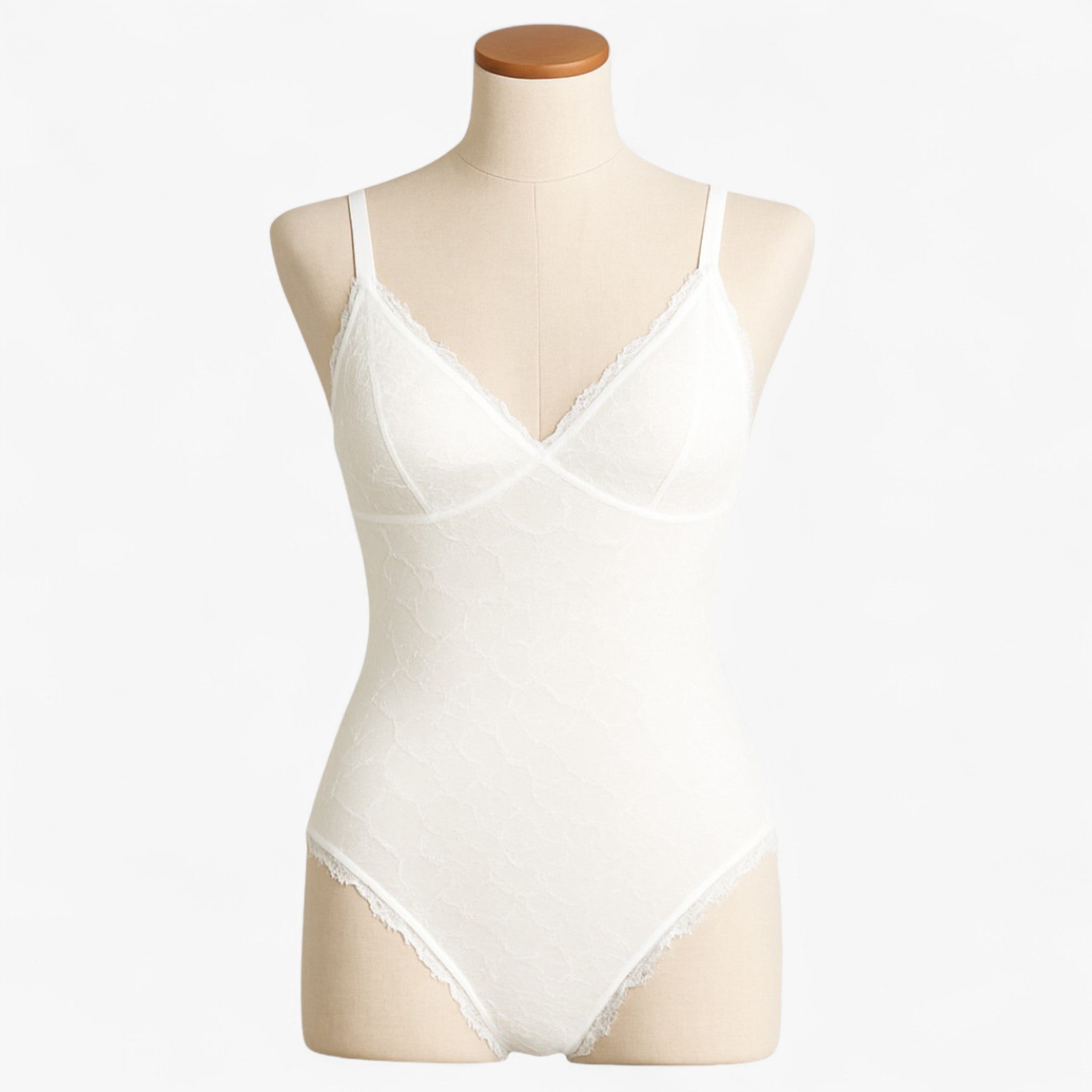 Vivian | Der Popilush Spidsoverall fremhæver hver kurve i enhver nuance - - women's fashion - {{ product_tags }