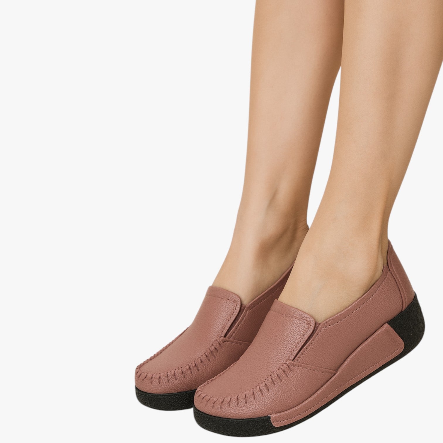 Adrianna | Ægtelædersko i mokkasinsnittelse - Bløde og komfortable med plateau til mødre - - Adrianna | Ægtelædersko i mokkasinsnittelse - Bløde og komfortable med plateau til mødre - €25 - {{ product_tags }