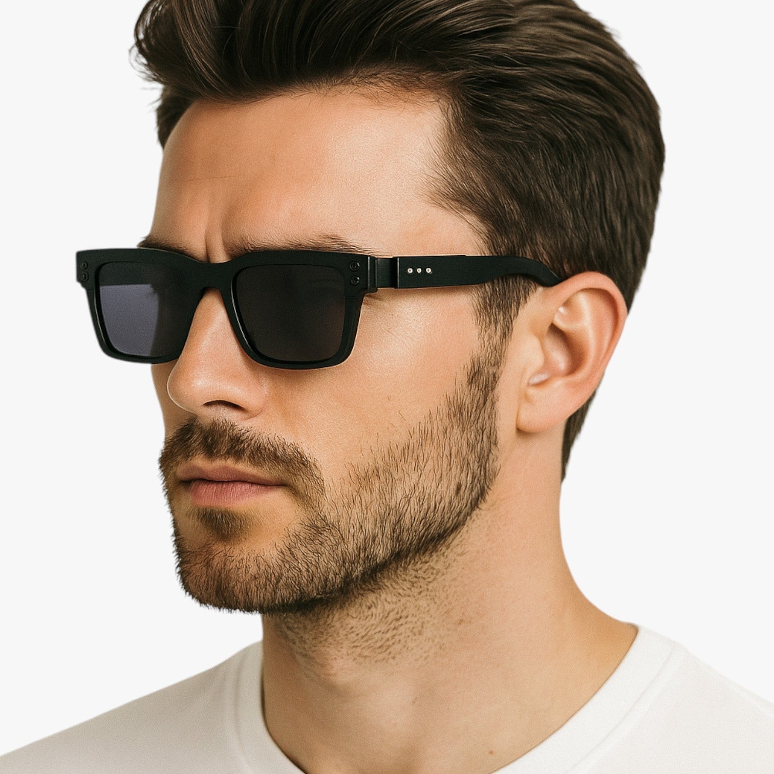 Timothy | Retro solbriller til mænd med UV400 beskyttelse - - Timothy | Retro solbriller til mænd med UV400 beskyttelse - €25 - {{ product_tags }