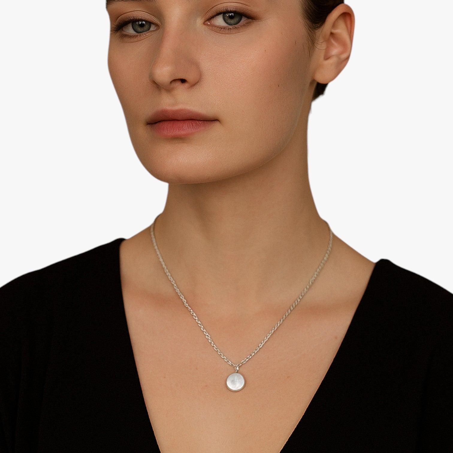 Evelynn | Choker halskæde med perle i 925 sterlingsølv - - Evelynn | Choker halskæde med perle i 925 sterlingsølv - €25 - {{ product_tags }