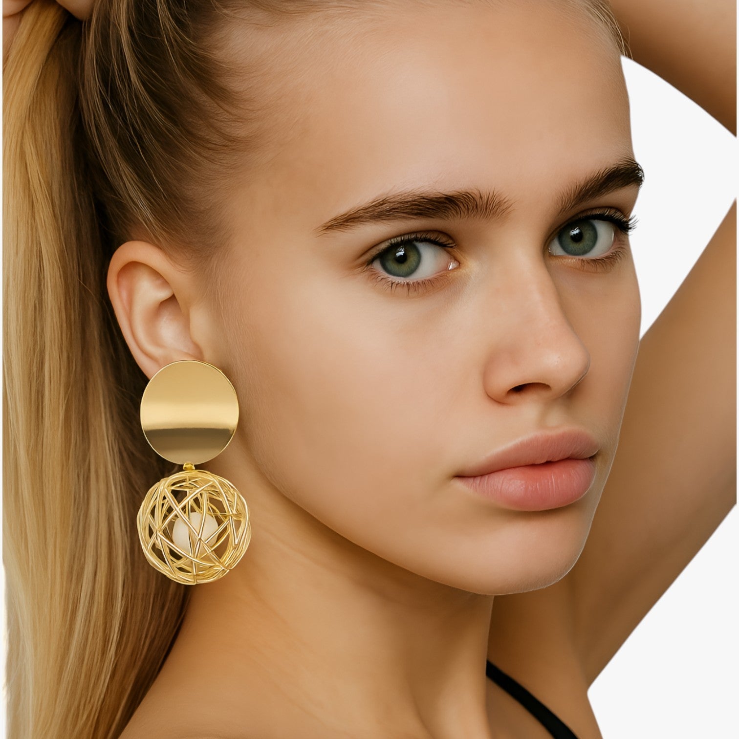 Genalyn | Afstikkere i guld med en vintage-touch - - women's fashion - {{ product_tags }