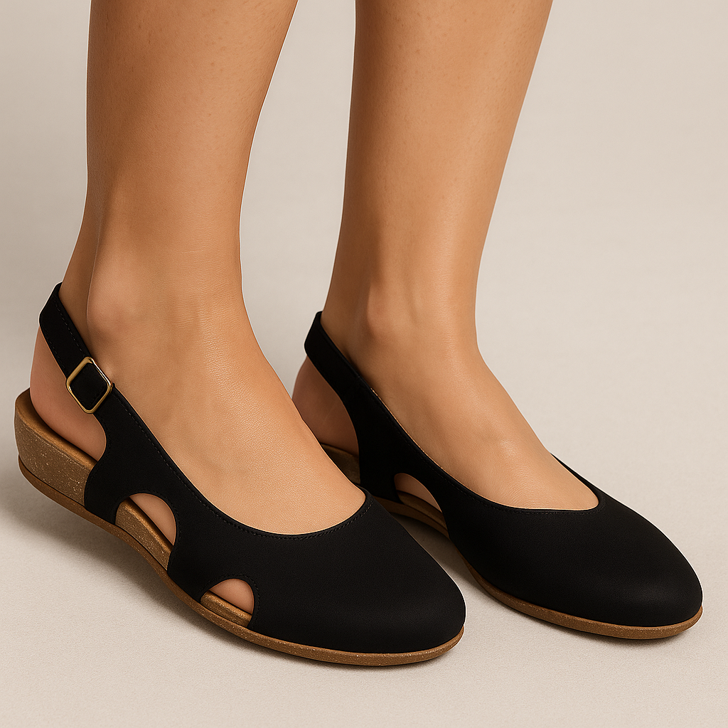 Ophelia | Pumps med kilehæl i imiteret læder - - Ophelia | Pumps med kilehæl i imiteret læder - €25 - {{ product_tags }