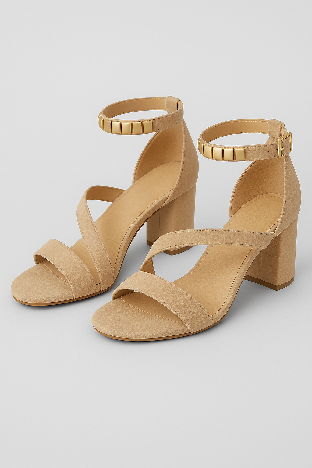 Myrna | Elegant sandaler med overlappende stropper og blokhæl - Beige - Myrna | Elegant sandaler med overlappende stropper og blokhæl - €25 - {{ product_tags }