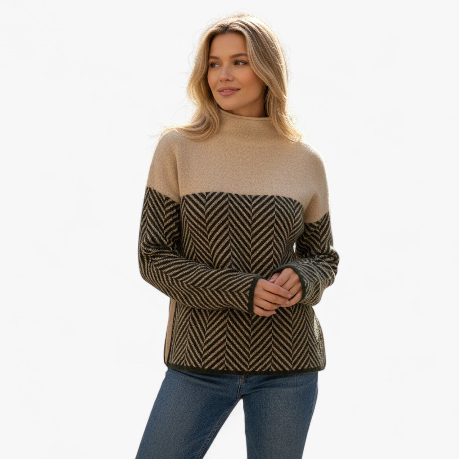 Ella | Dame Striktrøje med Høj Krave og Mønster - - Sweatre - {{ product_tags }