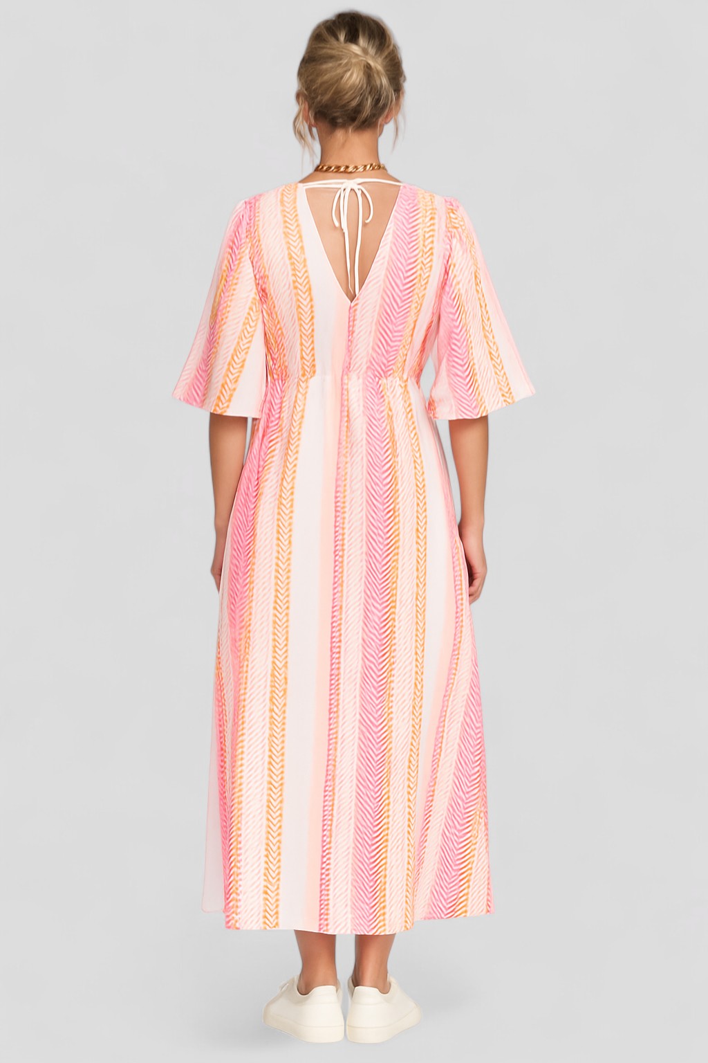 Aleiah | Farverig Sommerkjole med V-Hals til Kvinder - - Kvinders Kjoler - {{ product_tags }