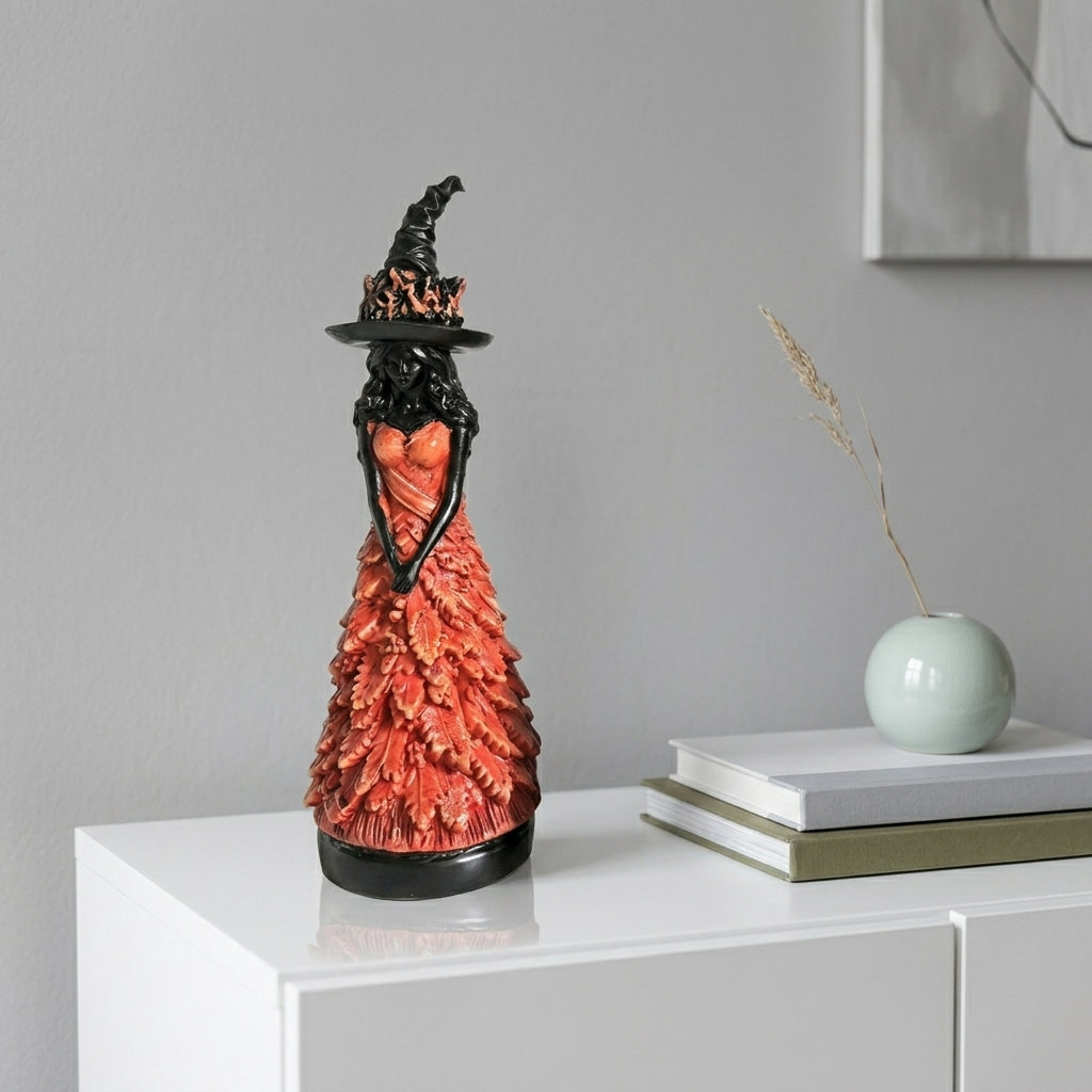 Gotisk Heksefigur med Efterårsdetaljer - Harpiks 25cm