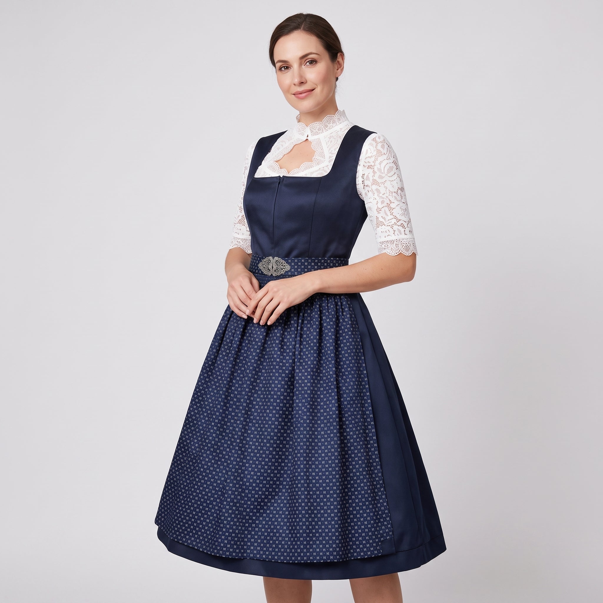 Dirndl til kvinder - Marineblå med elegante blondedetaljer - - Gifts – Seasonal – Oktoberfest - {{ product_tags }