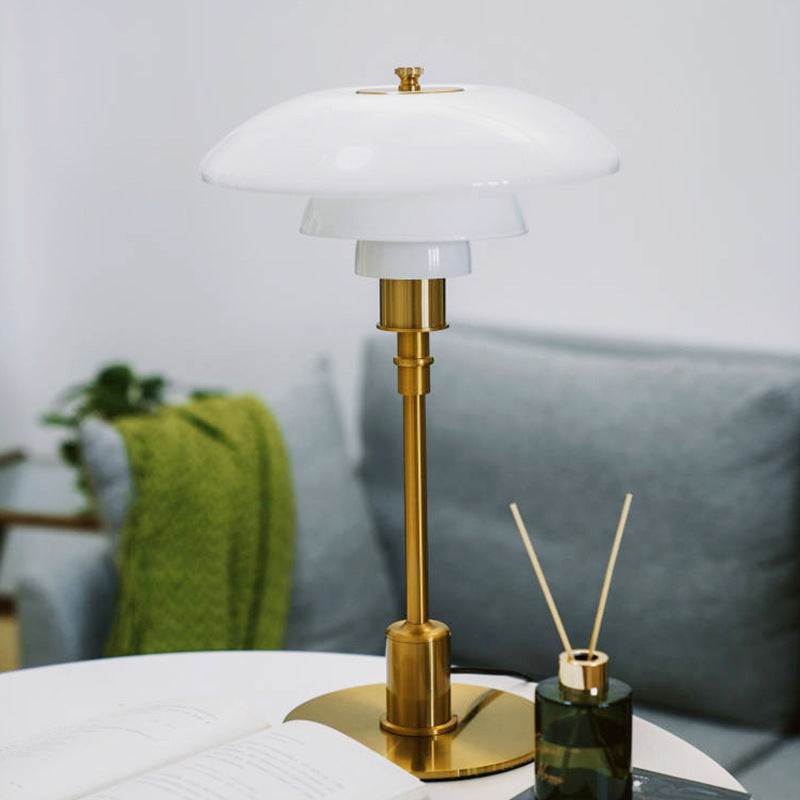 Moderne Dansk Designer Bordlampe - Lagdelt Skærm, LED