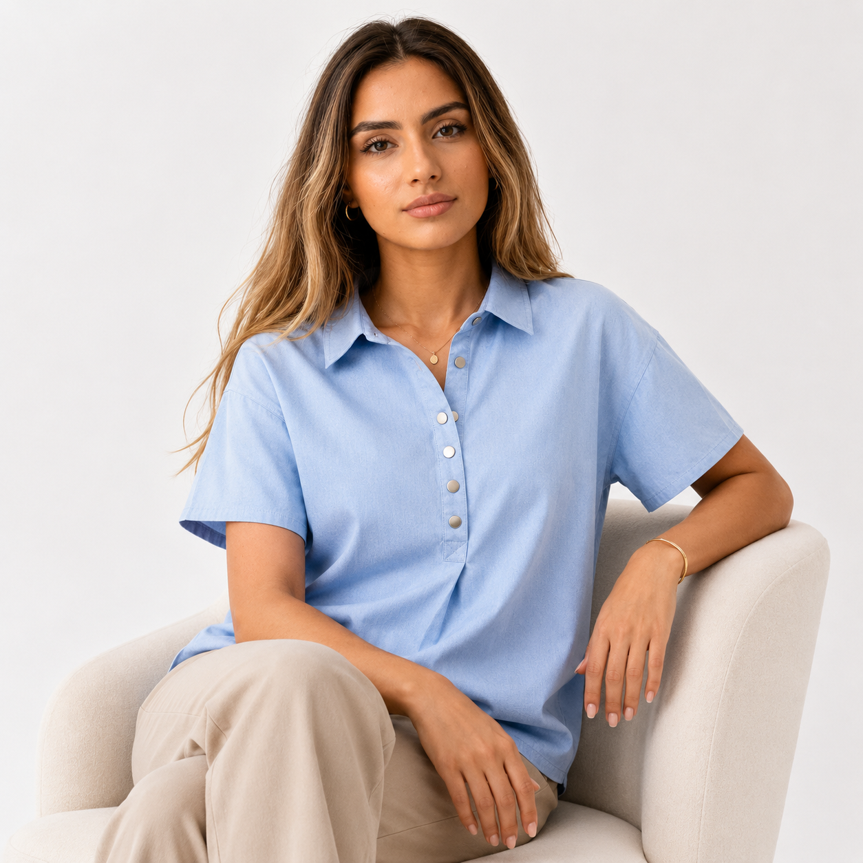Short-Sleeved Cotton Blend Shirt Casual Fit with Collar Style
