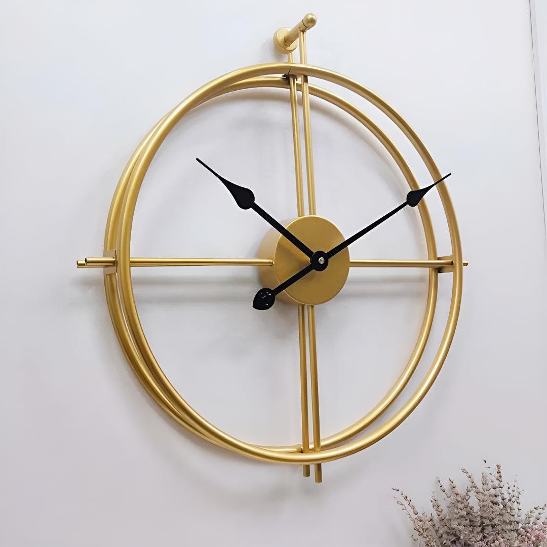 Stort Lydløst Vægur - Moderne Minimalistisk Design - Guld med sort - Home Decor - {{ product_tags }