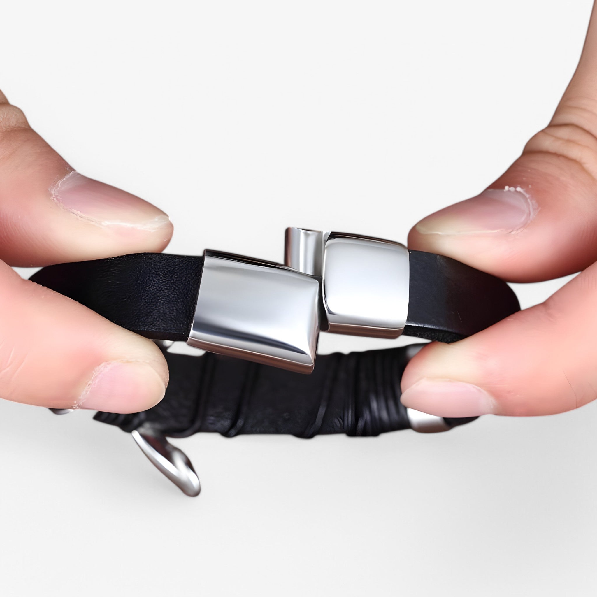Armbånd af stålstyrke - - Armbånd af stålstyrke- €25 - {{ product_tags }