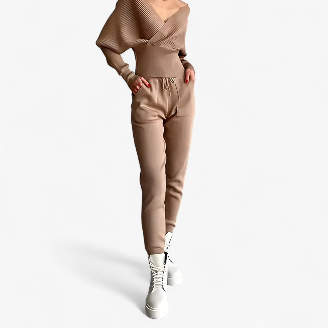 Leila | Moderne ribstrikket jumpsuit - - women's fashion - {{ product_tags }