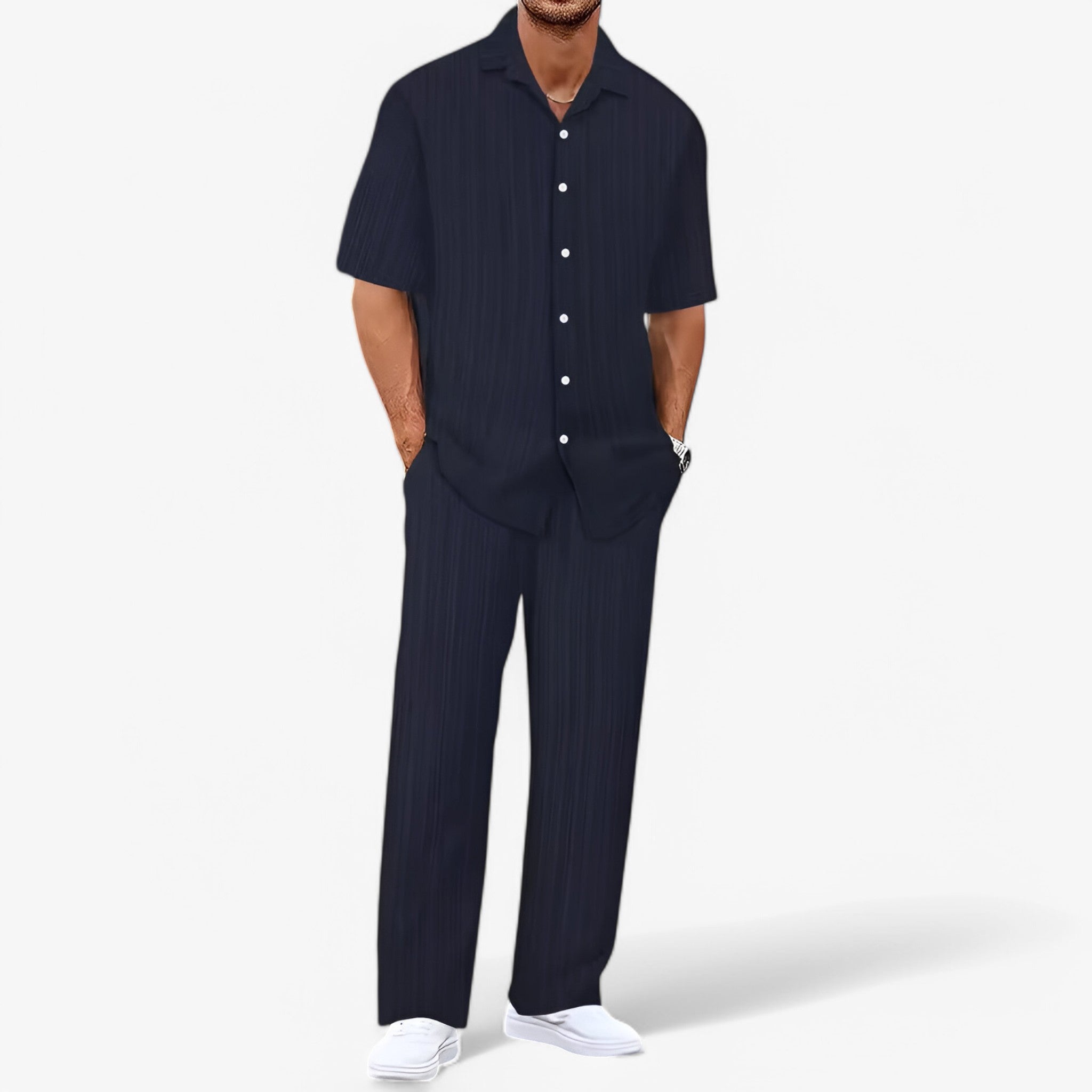 Lorenzo | Business Casual sæt med skjorte og bukser - Marineblå Pakke med 1 stk. - Lorenzo | Business Casual sæt med skjorte og bukser- €25 - {{ product_tags }
