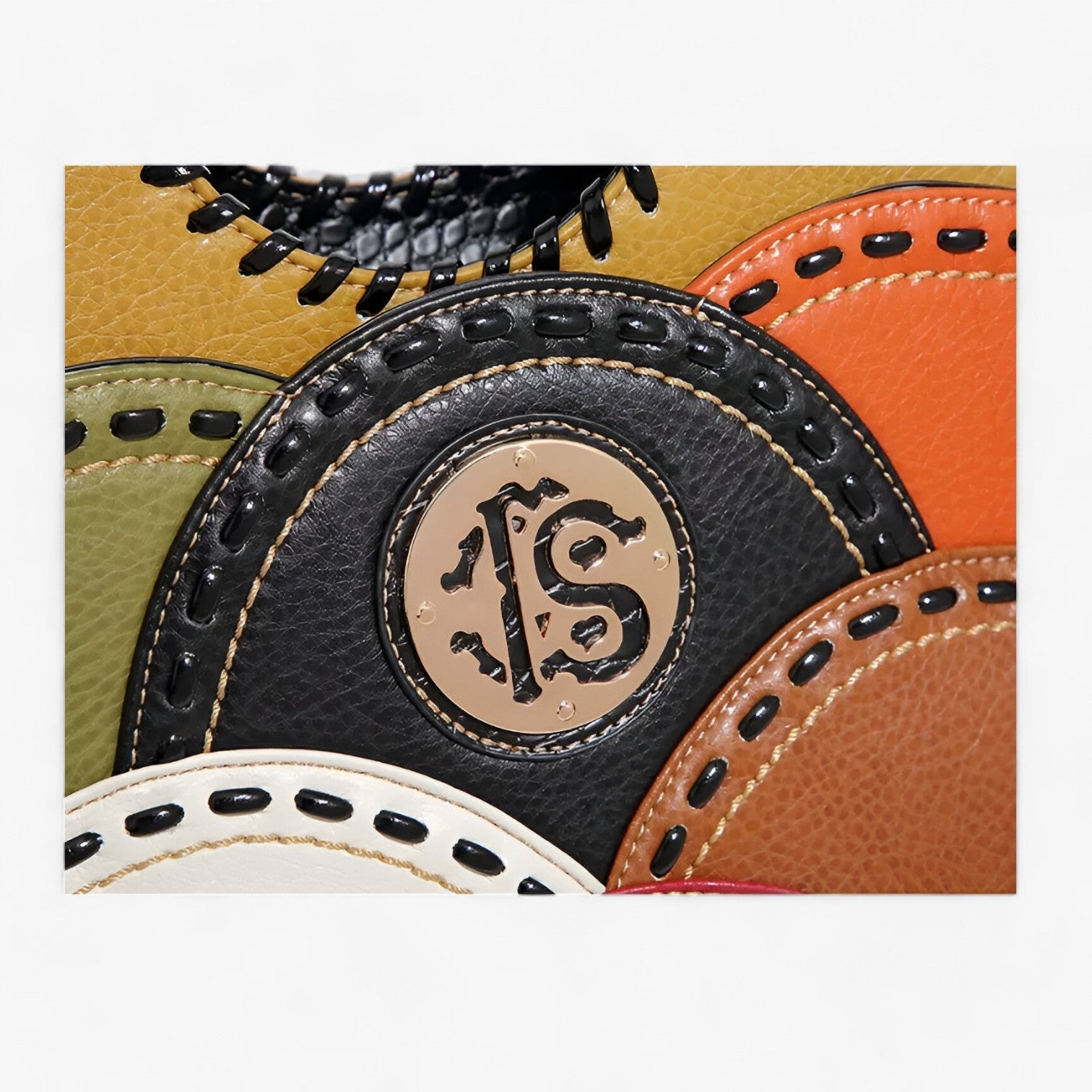 Valeria | Stor Læder Skuldertaske med Rummelige Opbevaringslommer - - bags - {{ product_tags }