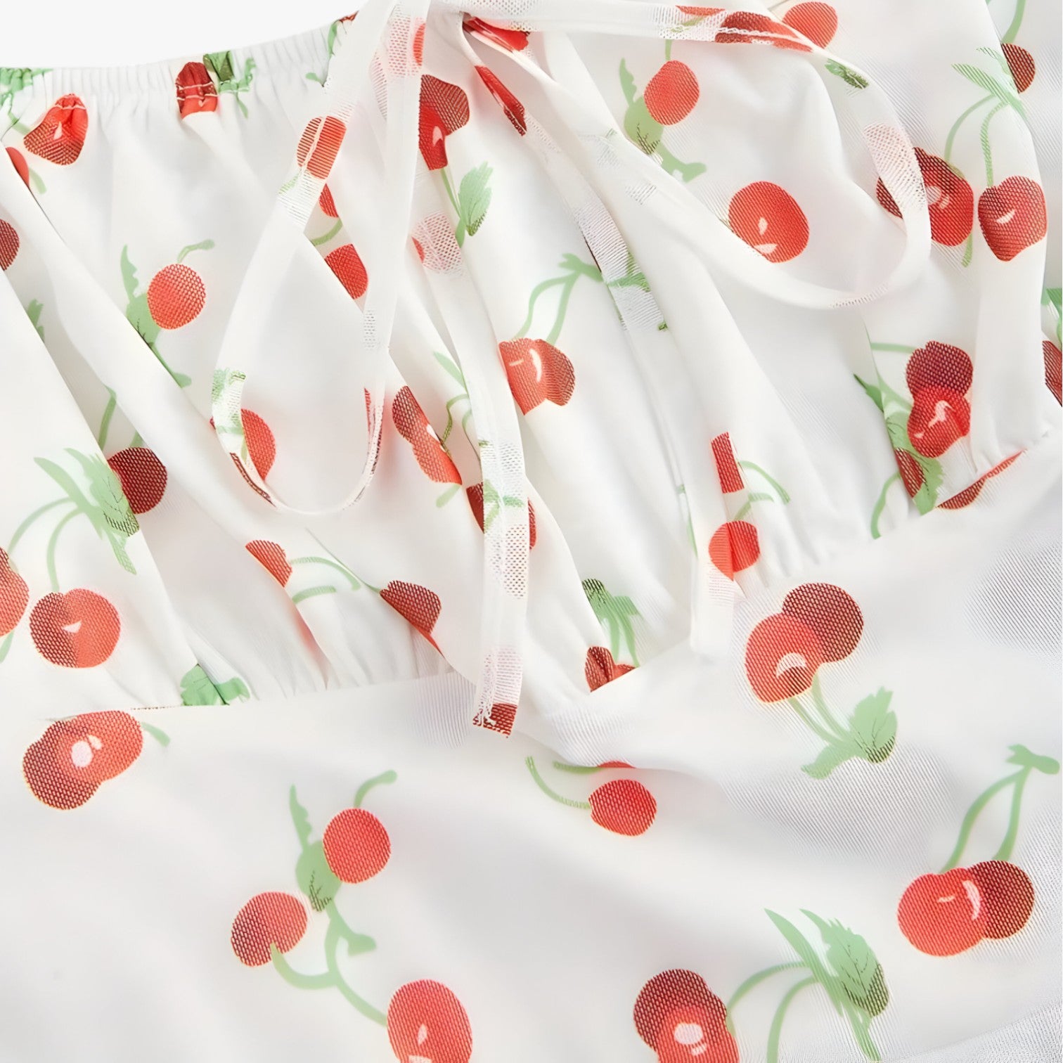 Lola | Vintage kirsebærprintet svingkjole til sommerfester - - Lola | Vintage kirsebærprintet svingkjole til sommerfester- €25 - {{ product_tags }
