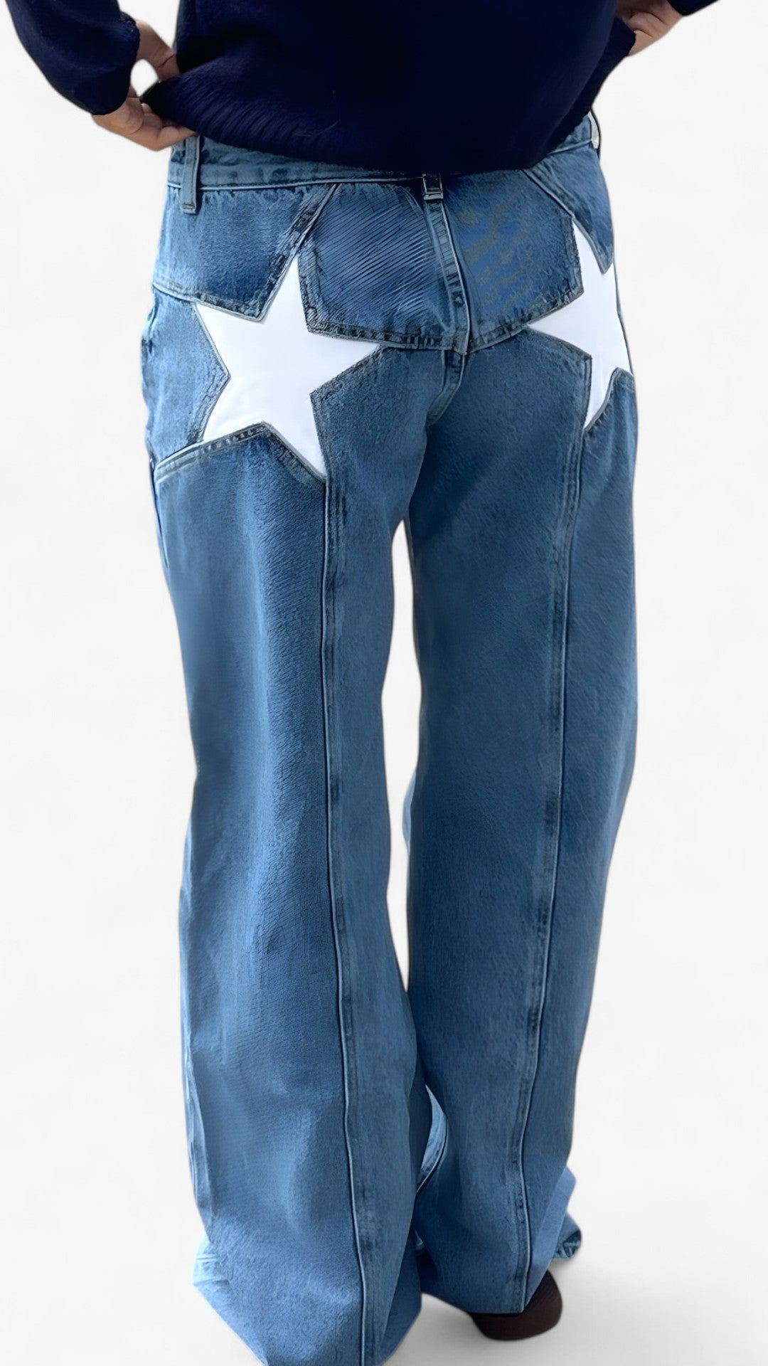 Lavtalje jeans med stjerneprint - Lyseblå - Lavtalje jeans med stjerneprint - €25 - {{ product_tags }