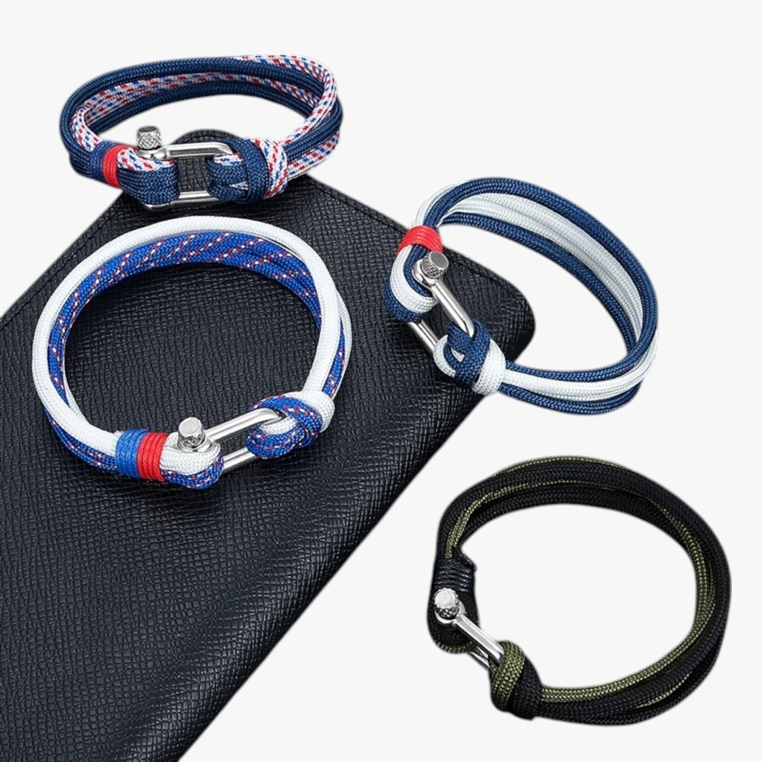 Tristan | Overlevelses Paracord Armbånd med Nautisk Krog - - Tristan | Overlevelses Paracord Armbånd med Nautisk Krog - €25 - {{ product_tags }