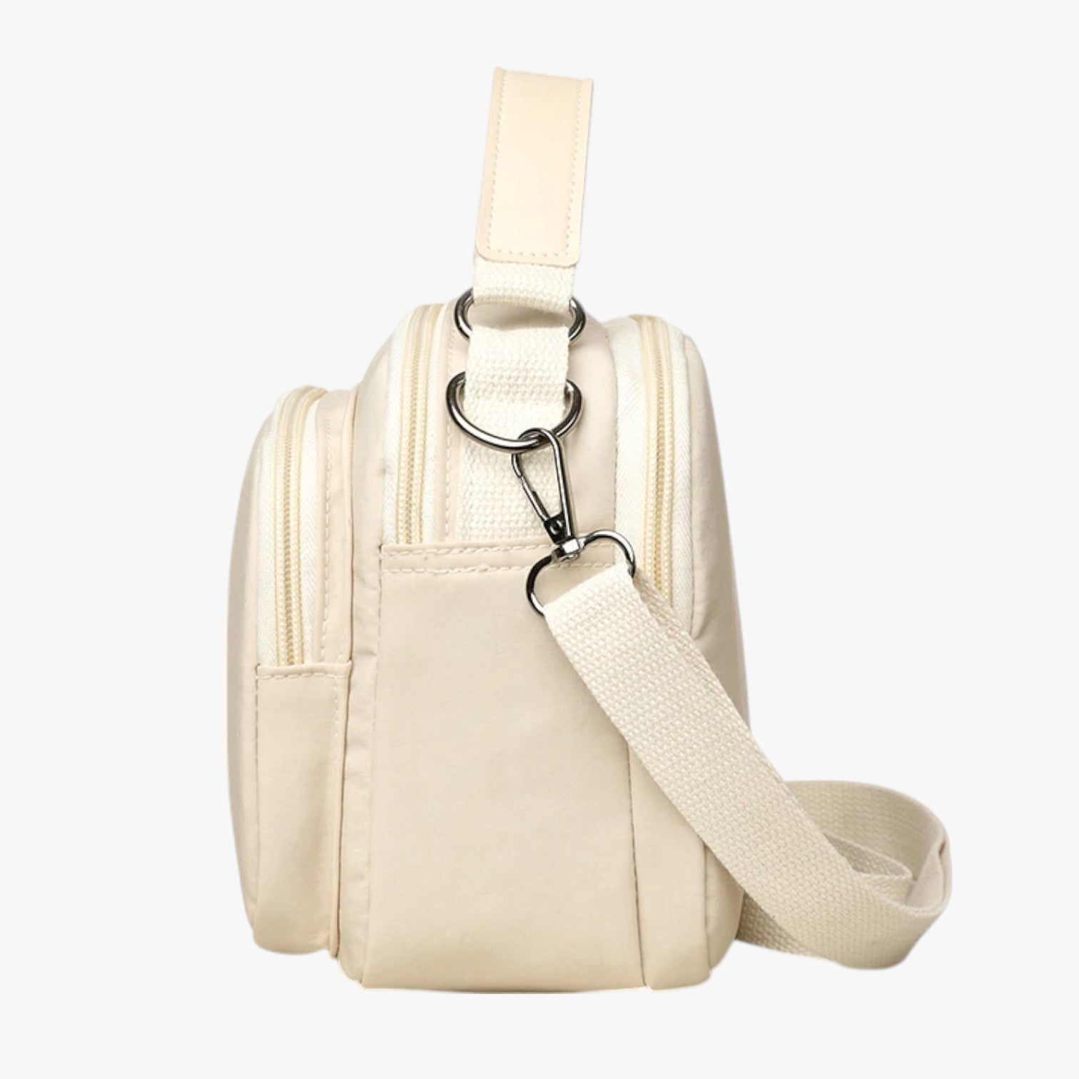 Claire | Letvægt, holdbar og kompakt nylon skuldertaske - - Claire | Letvægt, holdbar og kompakt nylon skuldertaske - €25 - {{ product_tags }