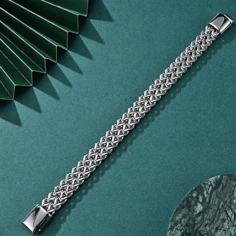 Yanis | Armbånd i rustfrit stål – skjult lukning og perfekt pasform - - men's fashion - {{ product_tags }