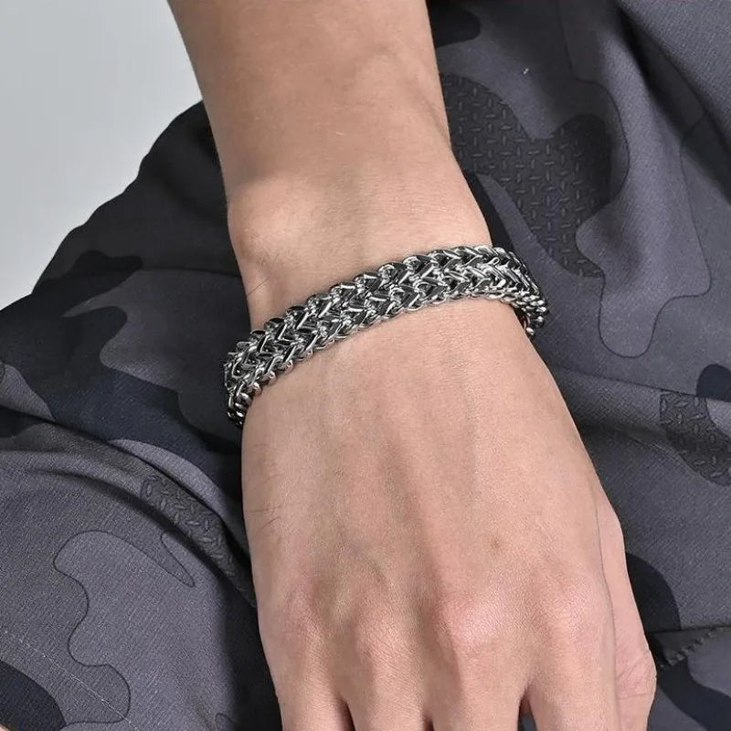Yanis | Armbånd i rustfrit stål – skjult lukning og perfekt pasform - - men's fashion - {{ product_tags }