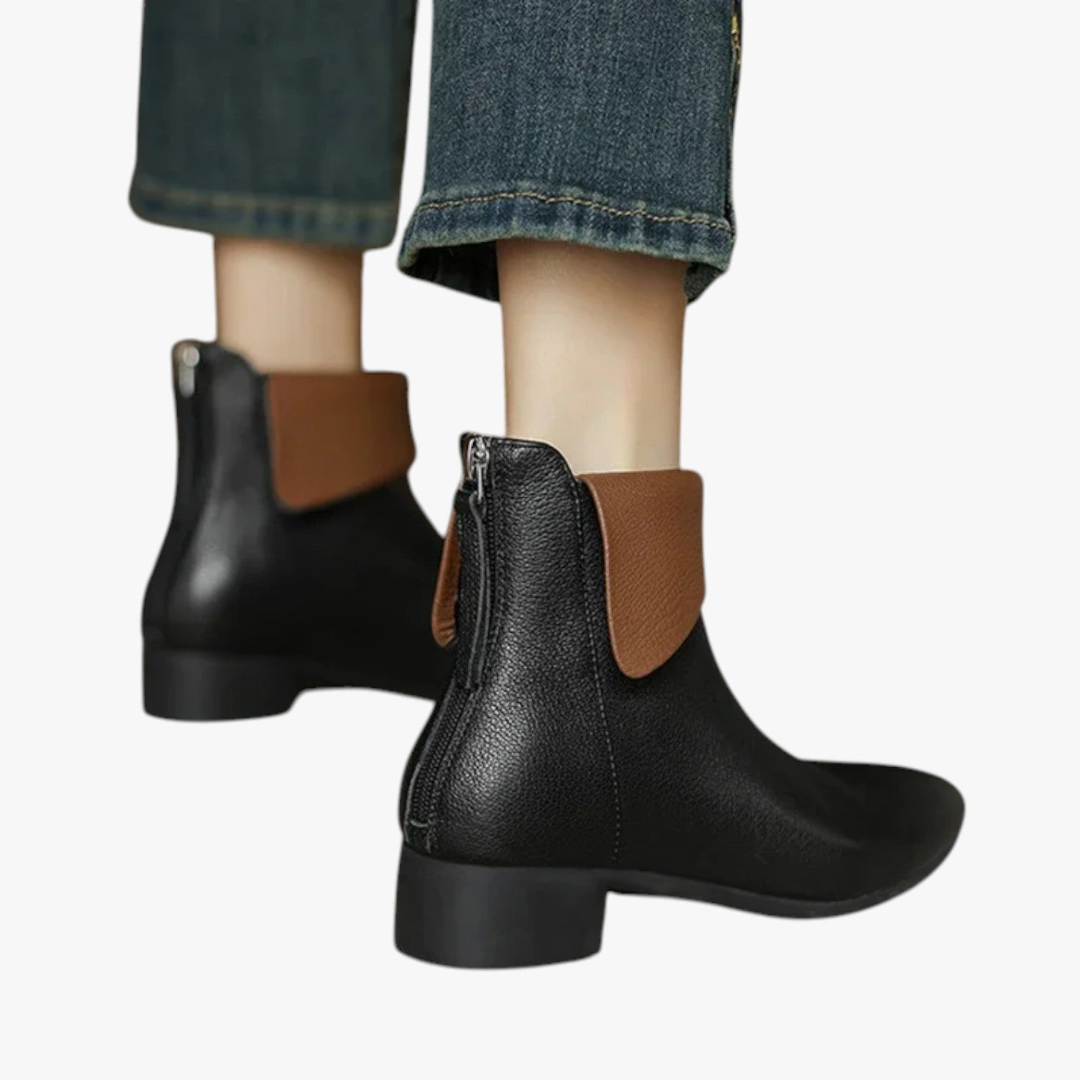 Amelia | Retro læderstøvler: komfort og stil til efteråret - - Amelia | Retro læderstøvler: komfort og stil til efteråret - €25 - {{ product_tags }