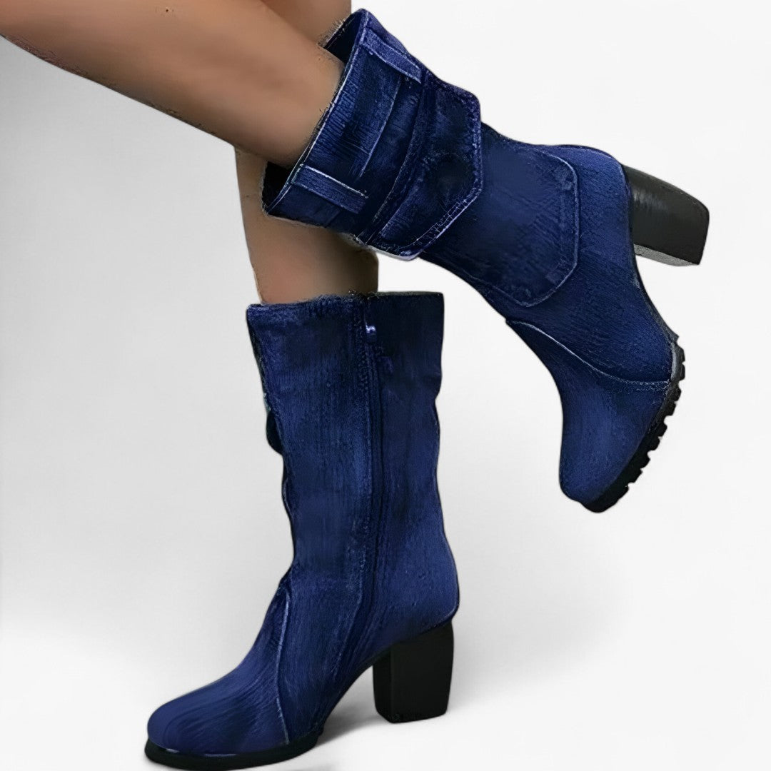 Sierra | Cowboy-støvler i denim med høj hæl - Marineblå - Sierra | Cowboy-støvler i denim med høj hæl - €25 - {{ product_tags }