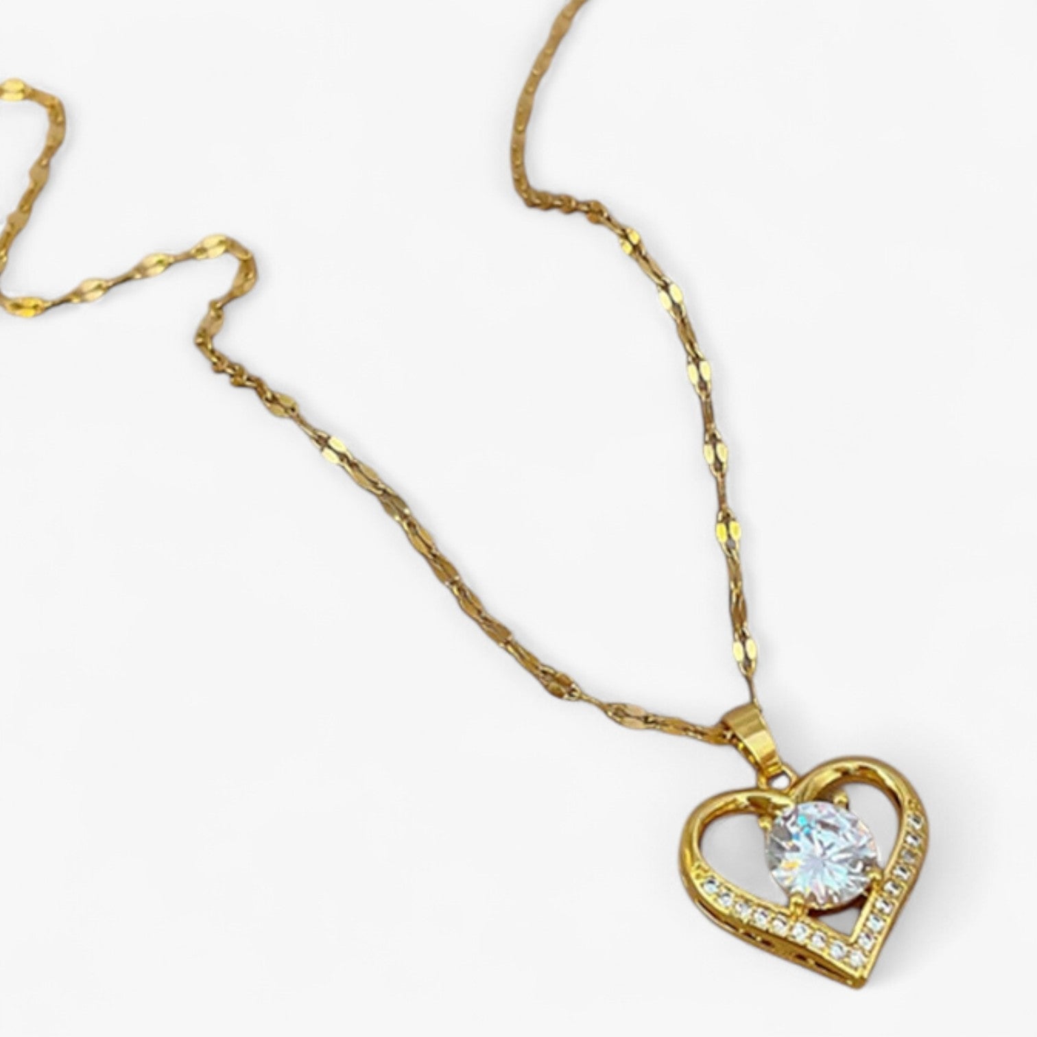 Jovie | Halskæde med vedhæng i hjerte- og læbesappels af krystaller - - women's fashion - {{ product_tags }