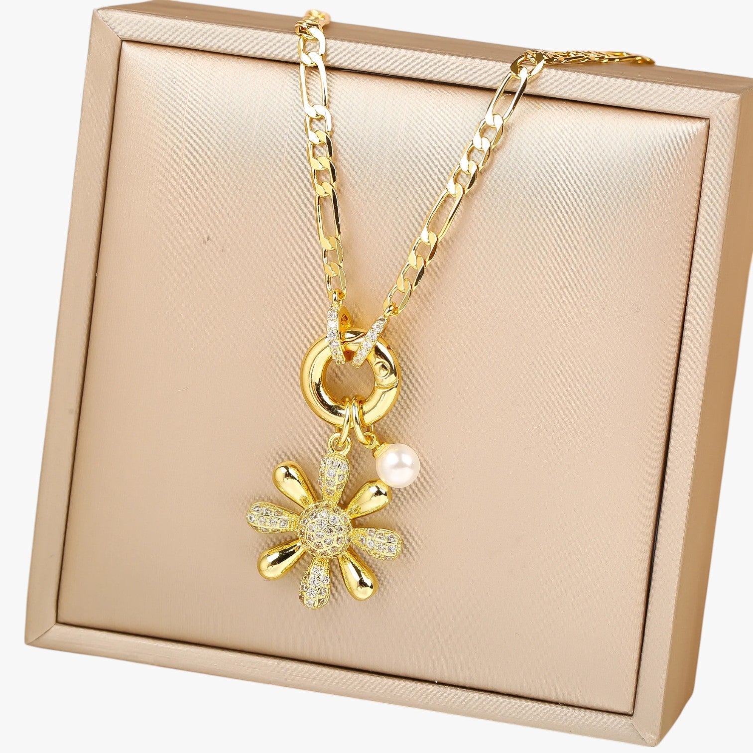 Sunny | Halskæde med safirblomst og glitrende zirkoner - Halskæde 2 - Sunny | Halskæde med safirblomst og glitrende zirkoner - €25 - {{ product_tags }