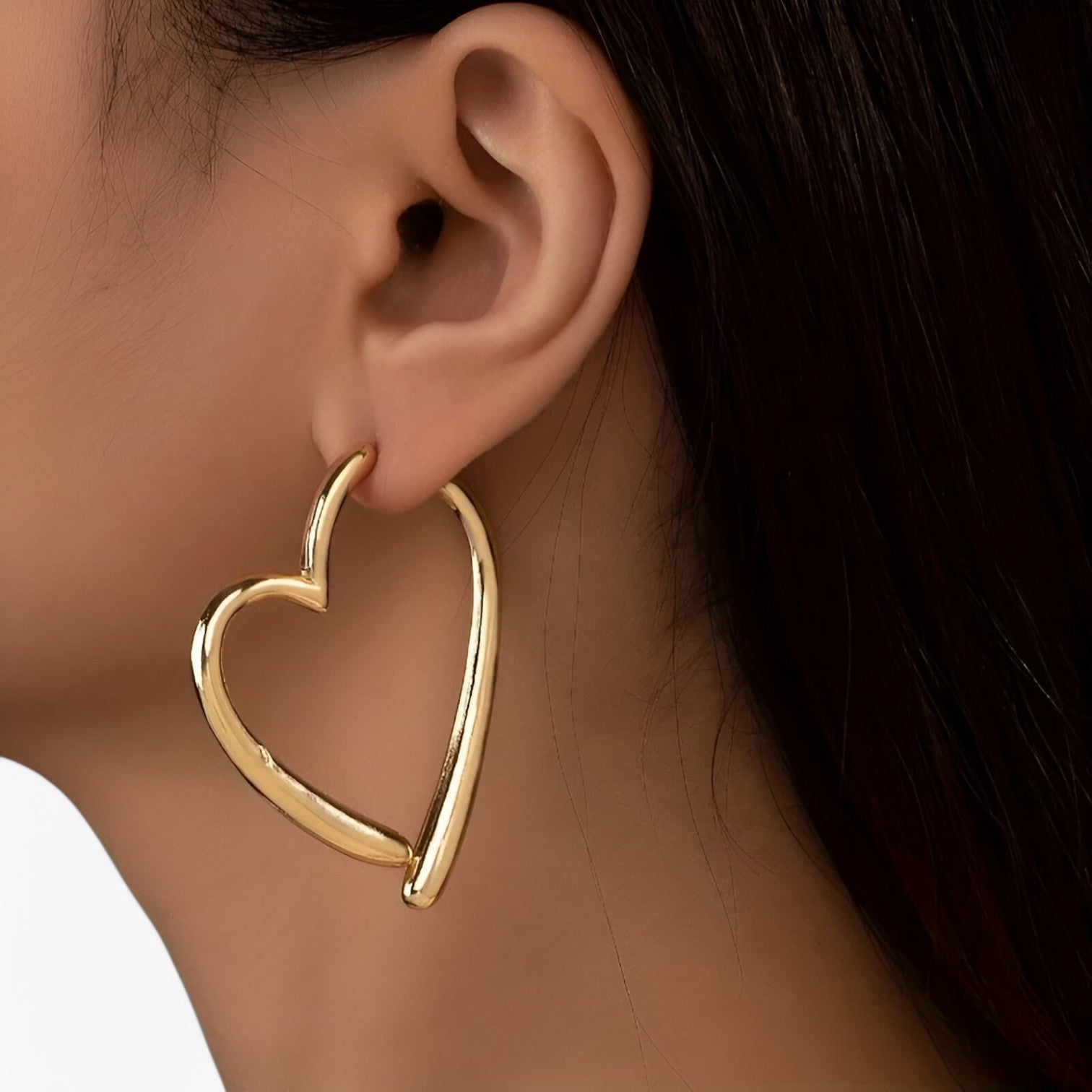 Marina | Stilfulde & Personlige Hjerteøreringe – Alsidige & Modebevidste - guld - Marina | Stilfulde & Personlige Hjerteøreringe – Alsidige & Modebevidste- €25 - {{ product_tags }