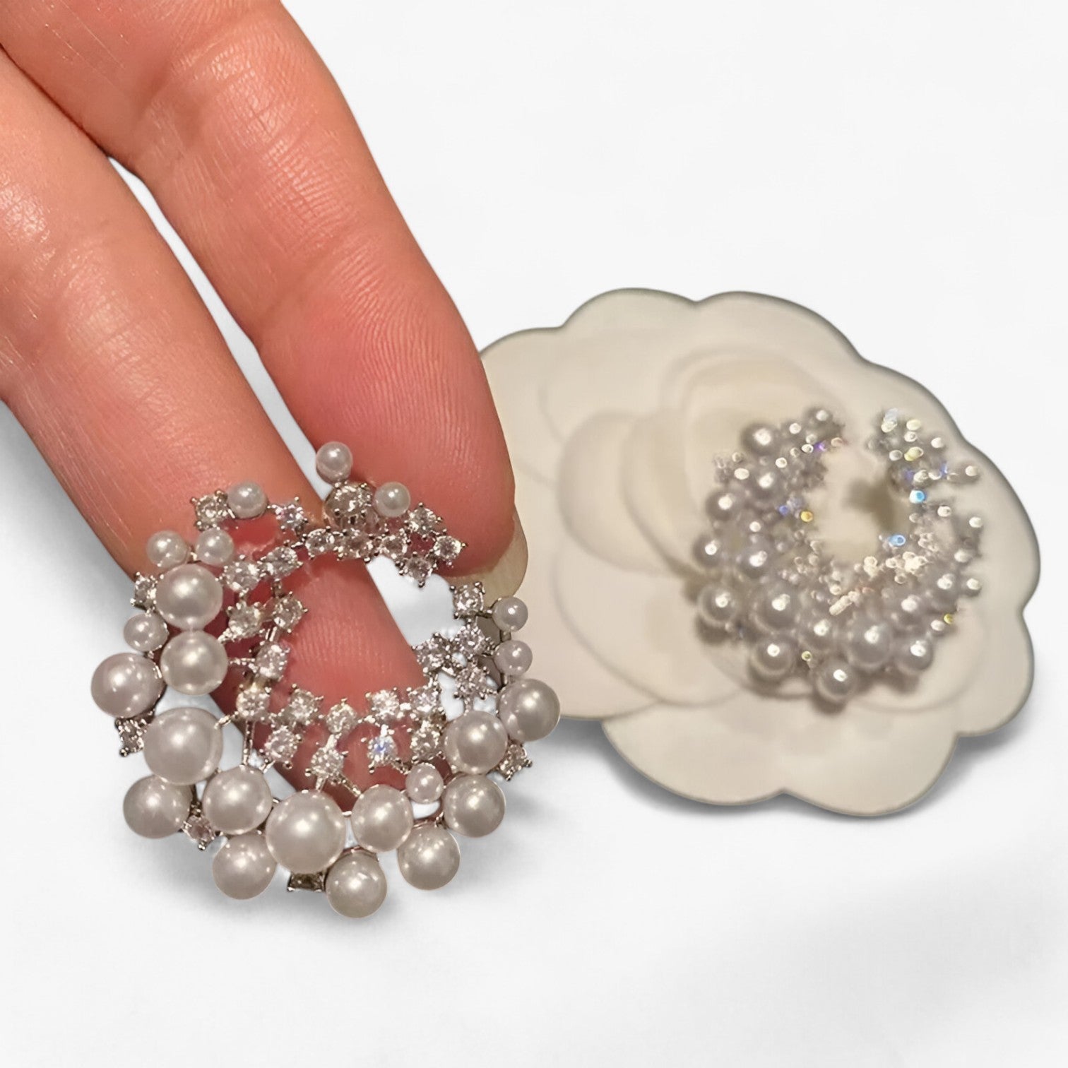 Hazel | Zilverbelagte Perleøreringe med Retro Luxe og Zirkonia - - women's fashion - {{ product_tags }