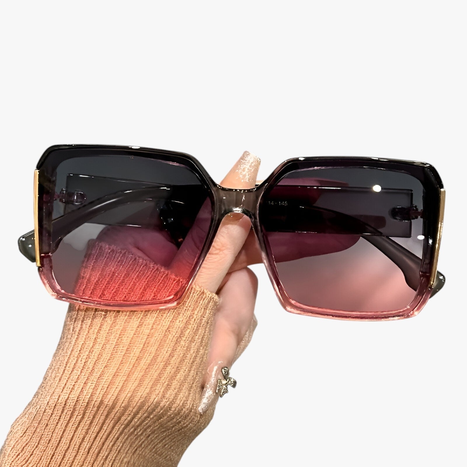 Lainey | Oversize solbriller med gradientlinser til trendy sommerlook - Grå Rosa - women's fashion - {{ product_tags }