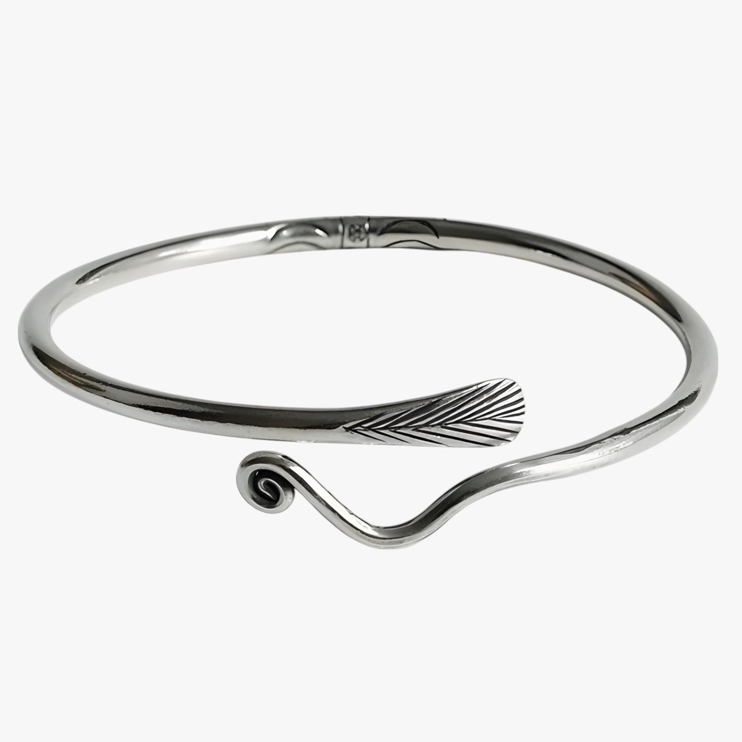 Jayce | Armband i 925 sølv med guldfjer i vintage punk stil - 30HLZY4975 - Jayce | Armband i 925 sølv med guldfjer i vintage punk stil - €25 - {{ product_tags }