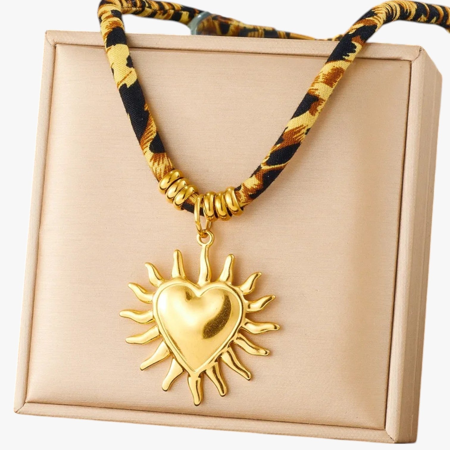 Maggie | Leopard Charm Halskæde med Gulddetaljer Unikt Design og Perfekt Gave - 2 - Maggie | Leopard Charm Halskæde med Gulddetaljer Unikt Design og Perfekt Gave - €25 - {{ product_tags }