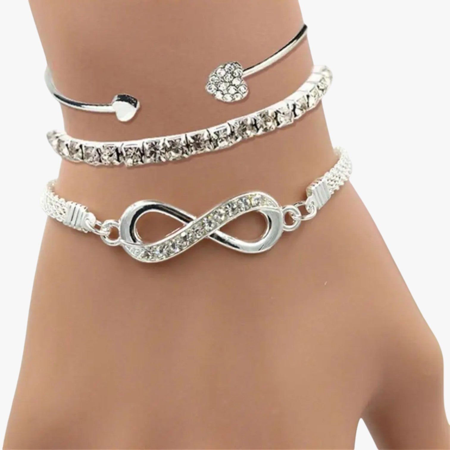 Evelynn | Elegant hjerteformet armbåndssæt, lagdelte kæder og funklende rhinsten - - Evelynn | Elegant hjerteformet armbåndssæt, lagdelte kæder og funklende rhinsten - €25 - {{ product_tags }