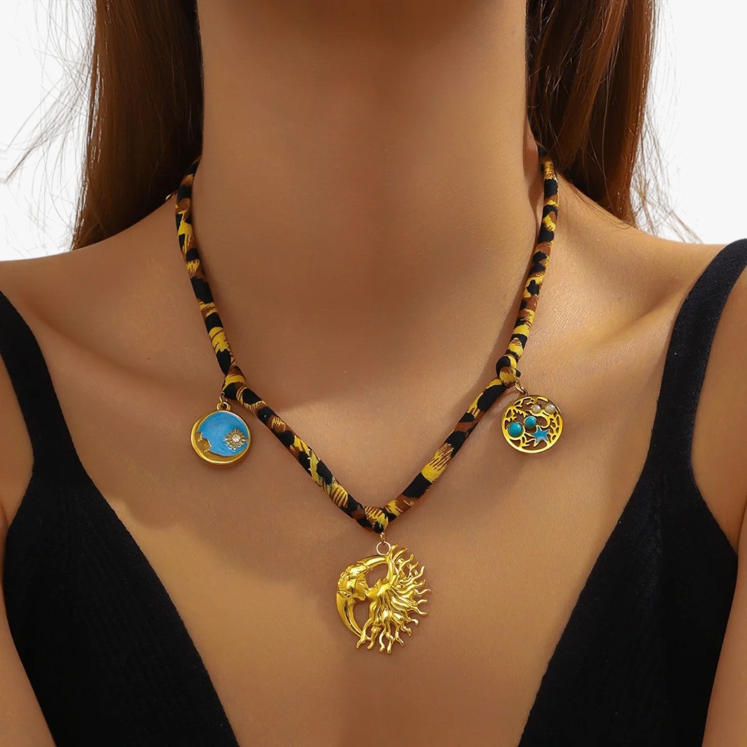 Maggie | Leopard Charm Halskæde med Gulddetaljer Unikt Design og Perfekt Gave - - Maggie | Leopard Charm Halskæde med Gulddetaljer Unikt Design og Perfekt Gave - €25 - {{ product_tags }