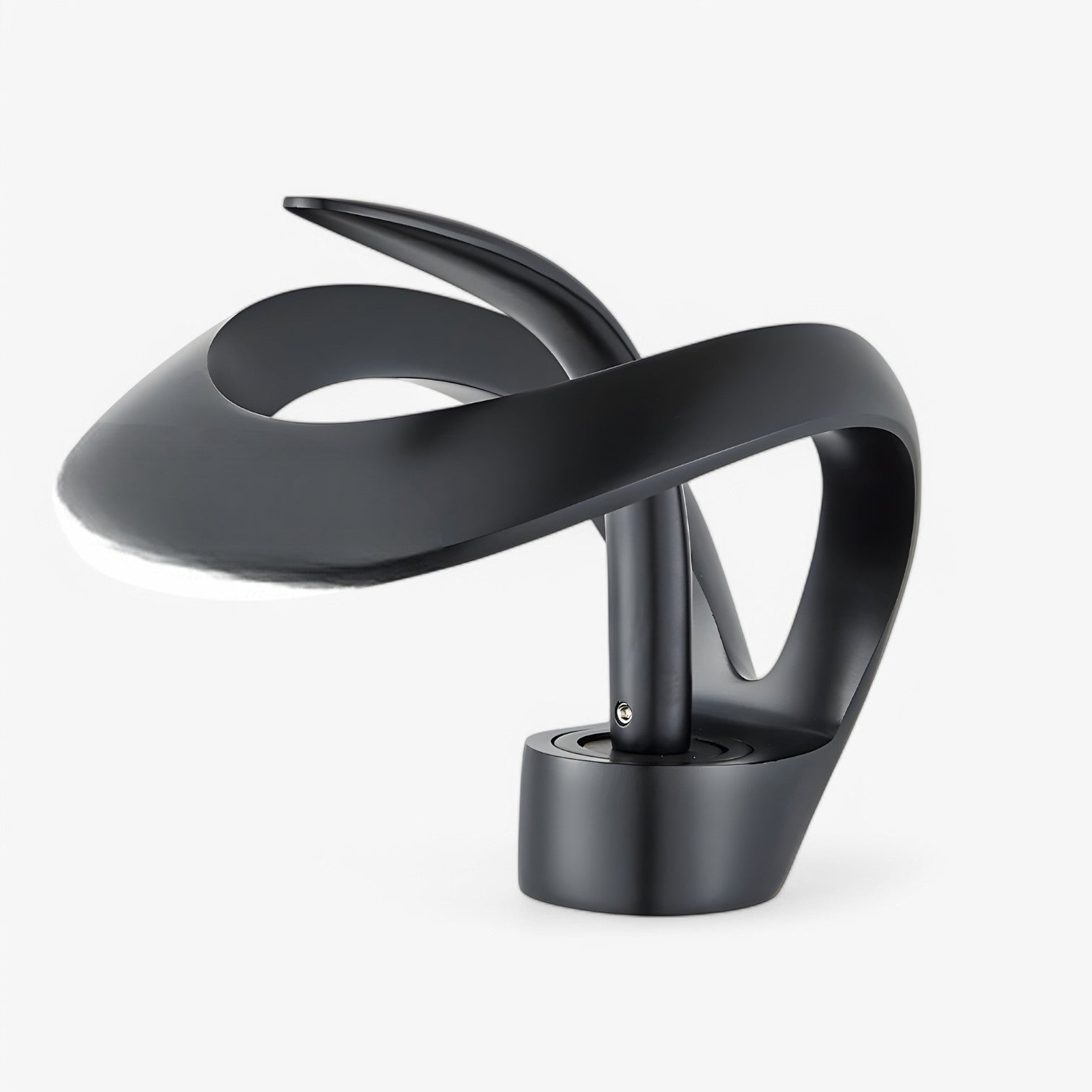 Tammy | Vandfaldsarmatur – Stilfuldt, holdbart og blødt vandflow - - house & garden - {{ product_tags }