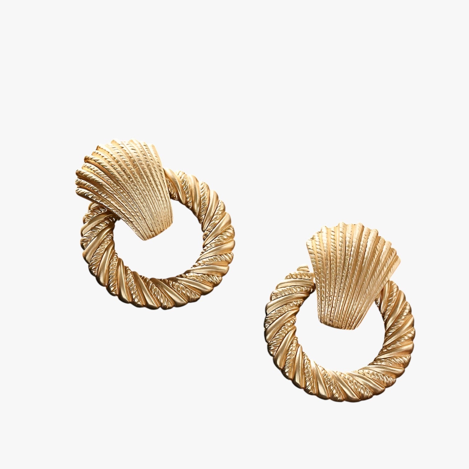 Irene | Eleganza uden piercing – Clip-øreringe med hængende vedhæng - Guld Brun - women's fashion - {{ product_tags }